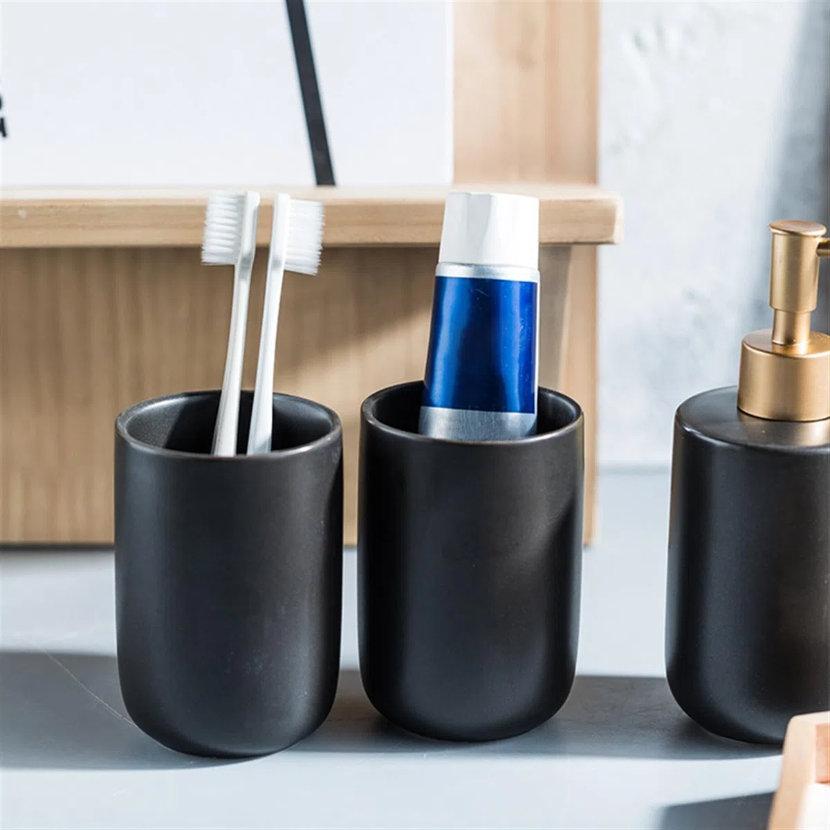 Icegrey Set di Accessori per il Bagno Set di 4 Pezzi in Ceramica in Stile Moderno Set da Toilette Set di Tazze per Spazzolino da Bagno Giallo