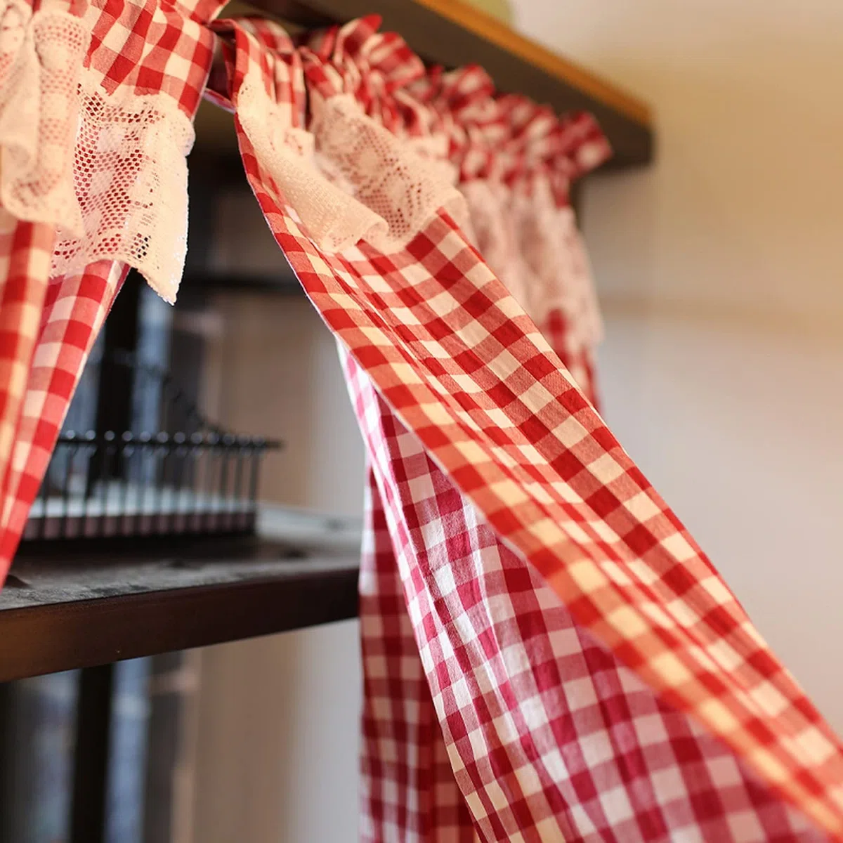 A.Monamour Agriturismo - Tenda da cucina in cotone opaco, motivo a quadretti, con motivo a quadretti, con pizzo bianco, per camera da letto, caffetteria, armadio, porta, 2 tende