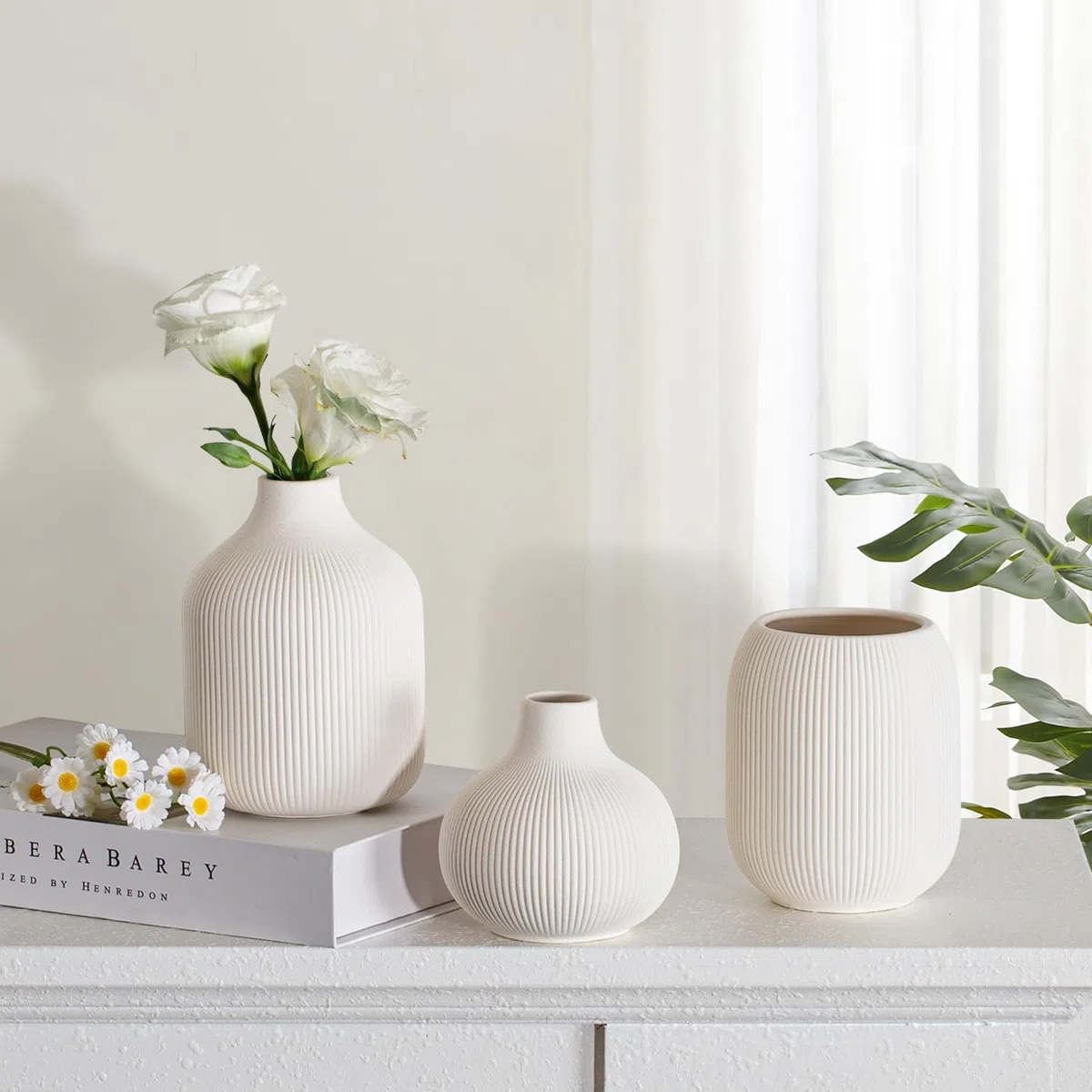 Dnnnii Set di 3 vasi moderni in ceramica bianca di Rib Texture, perfetti per decorazioni per la casa neutre e di transizione, collezione di vasi decorativi minimalisti, piccoli vasi in ceramica per un