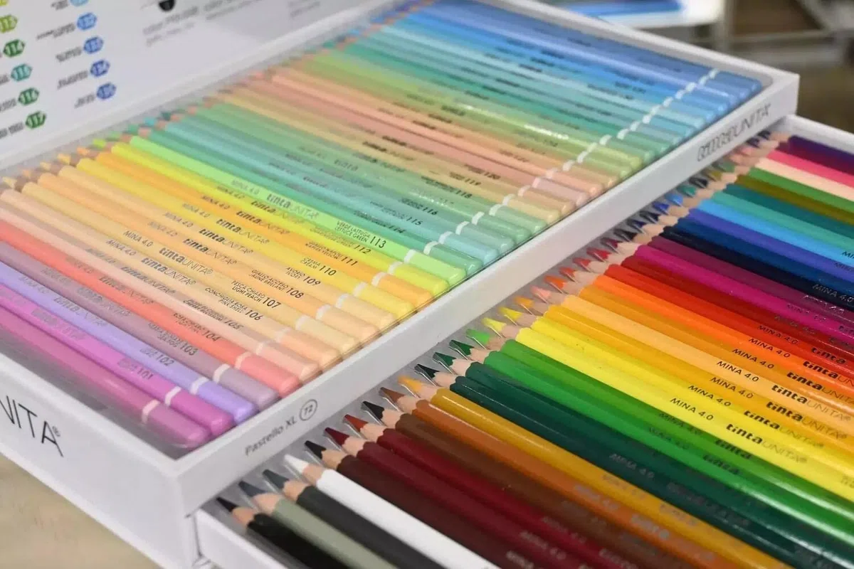 Tinta Unita Cassettiera 72 pastelli a 2 piani