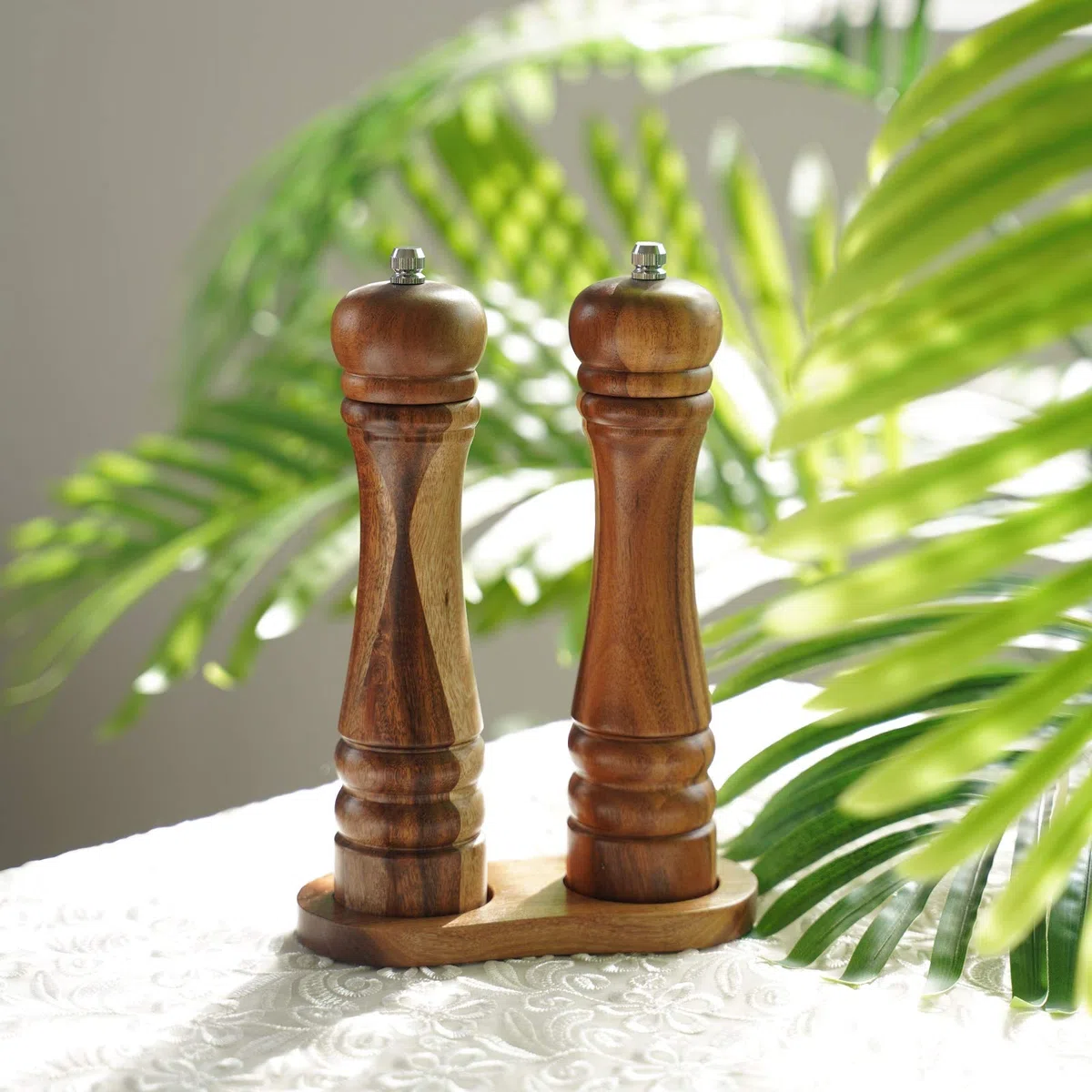 Macina Sale e Pepe, Macinino in ceramica dura e regolabile, Legno di acacia, Altezza 21 cm