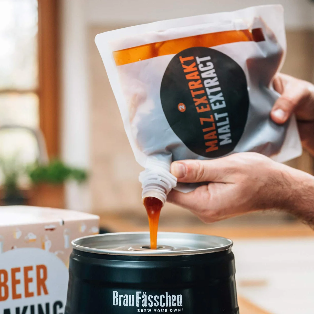 Braufässchen |Set per Birra Fai da Te | Pils in Fusto da 5 Litri | Pronto in 7 Giorni | Regalo per Uomini, Amici o papà | Regalo di Birra