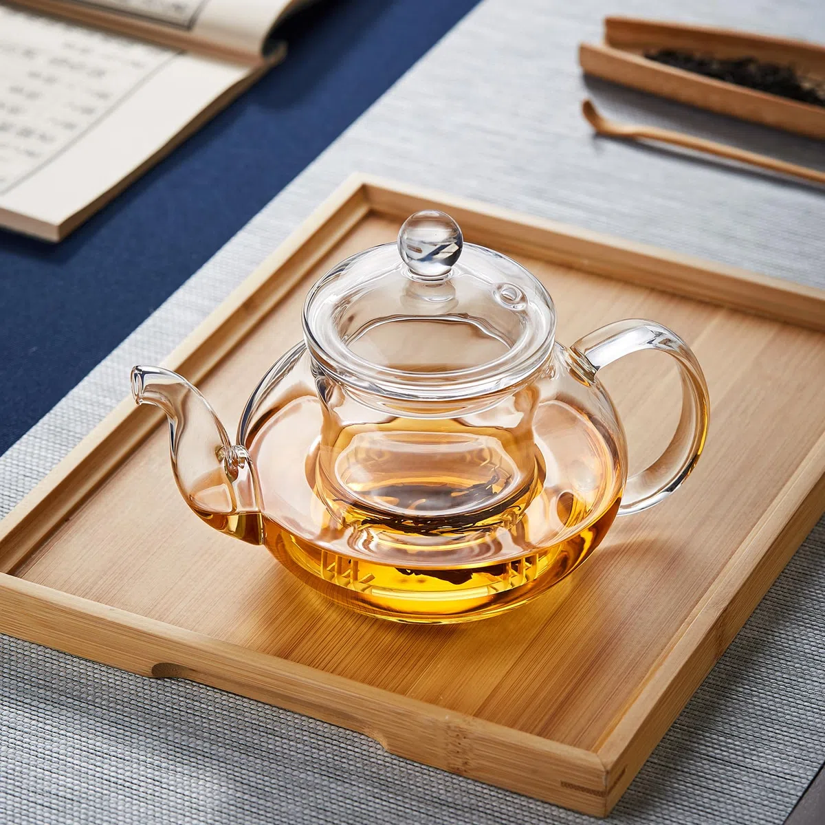 Teiera in vetro da 800ml, resistente al calore, con filtro in acciaio inox, ideale per tè sfusi, tè verde e tisane, adatta a fornelli e microonde