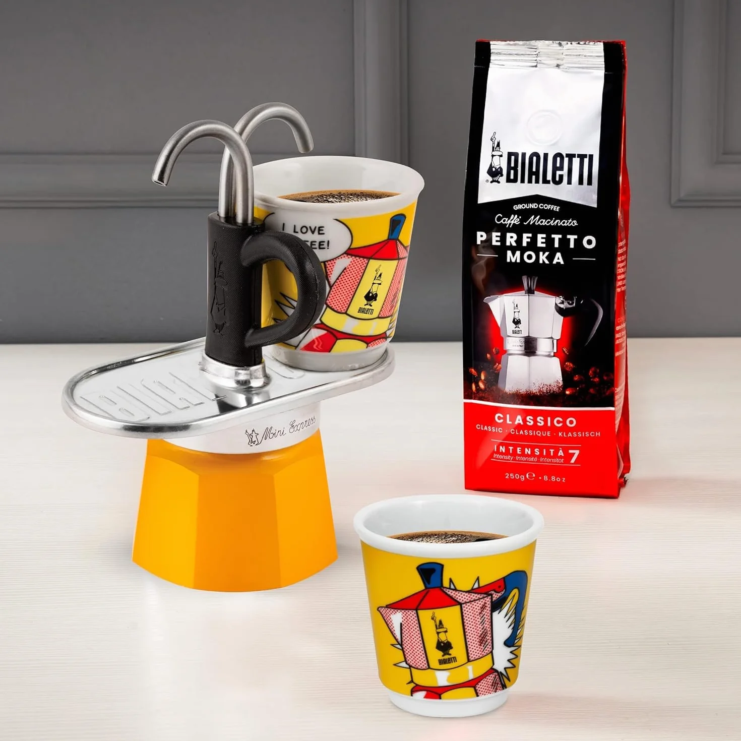 Bialetti Mini Express Colore Giallo, Caffettiera + 2 Bicchierini