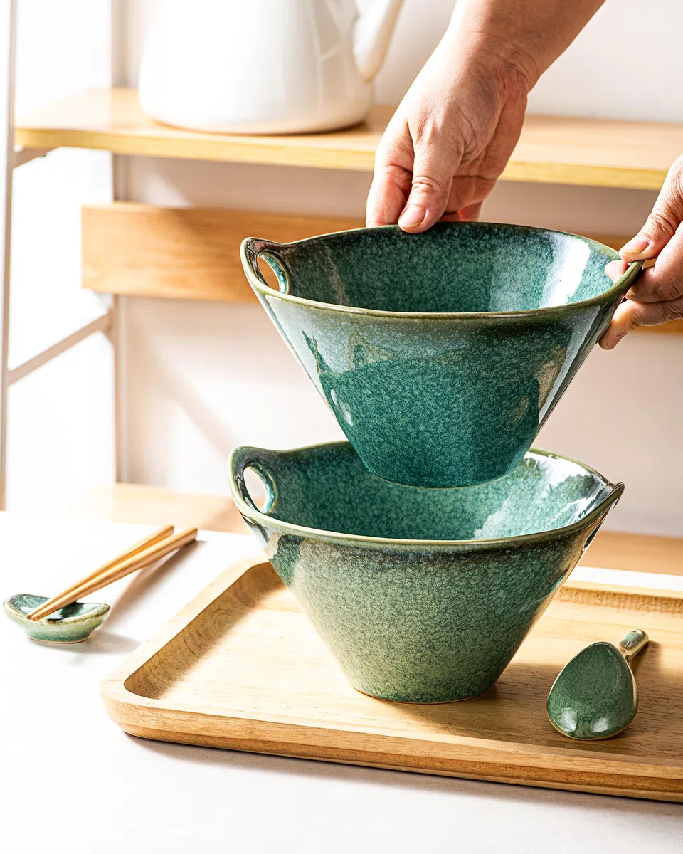 HENXFEN LEAD Ramen - Set di 2 ciotole in ceramica, 780 ml, con bacchetta, cucchiaio e poggia cucchiaio, verde lucido