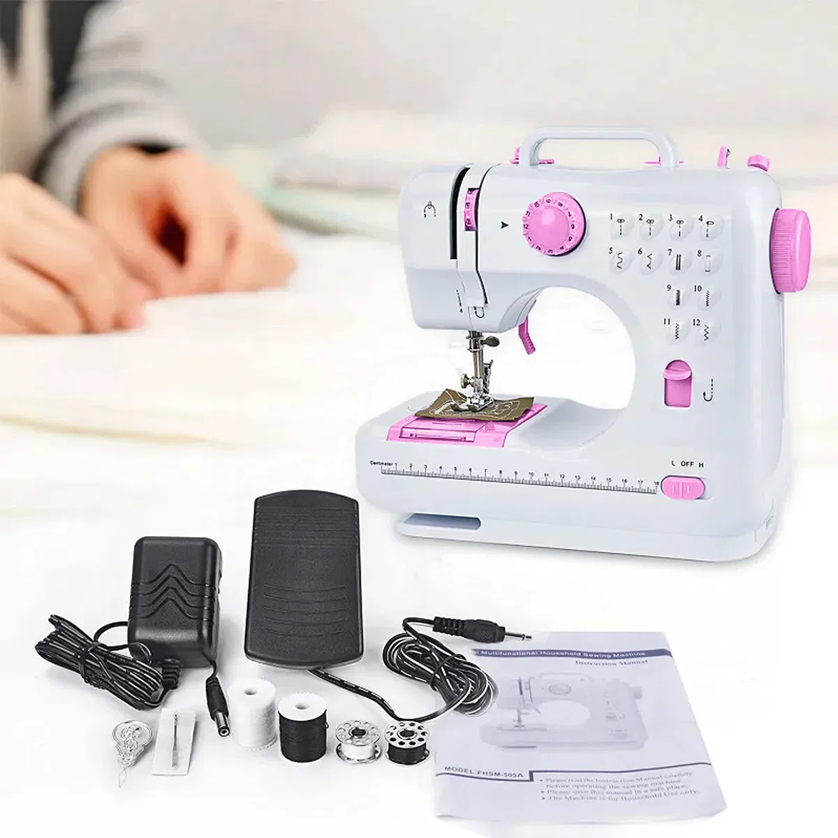 Retoo Macchina da cucire con pedale per principianti, Mini Macchina da cucire e luce LED per bambini e principianti 12 schemi punto, elettronica professionale domestica, Alimentazione elettrica
