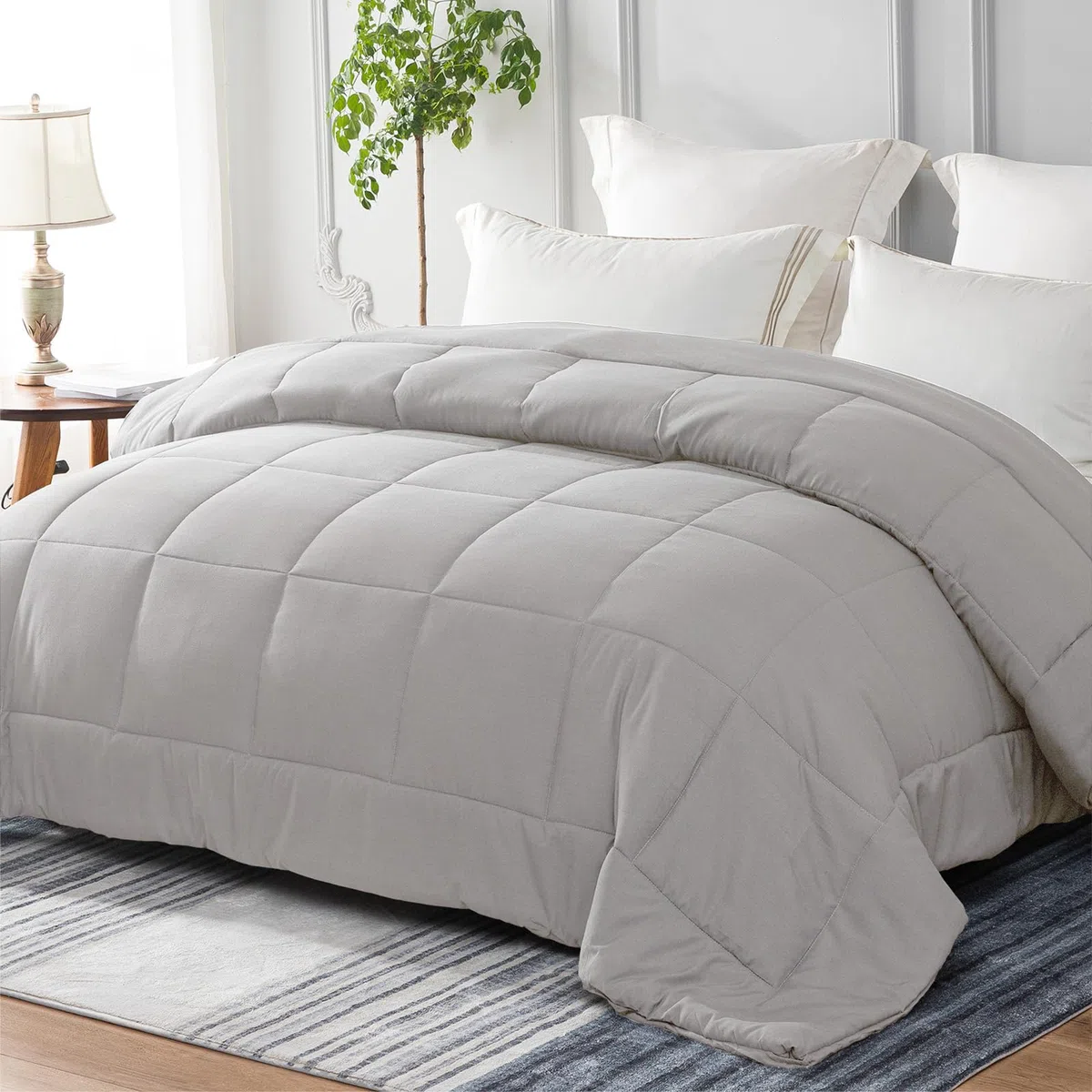 Piumino per 4 Stagioni, 200 x 200 cm, Trapunta in Microfibra, Piumone per Letto Matrimoniale, Traspirante e Super Morbido per Tutte le Stagioni, Grigio Chiaro