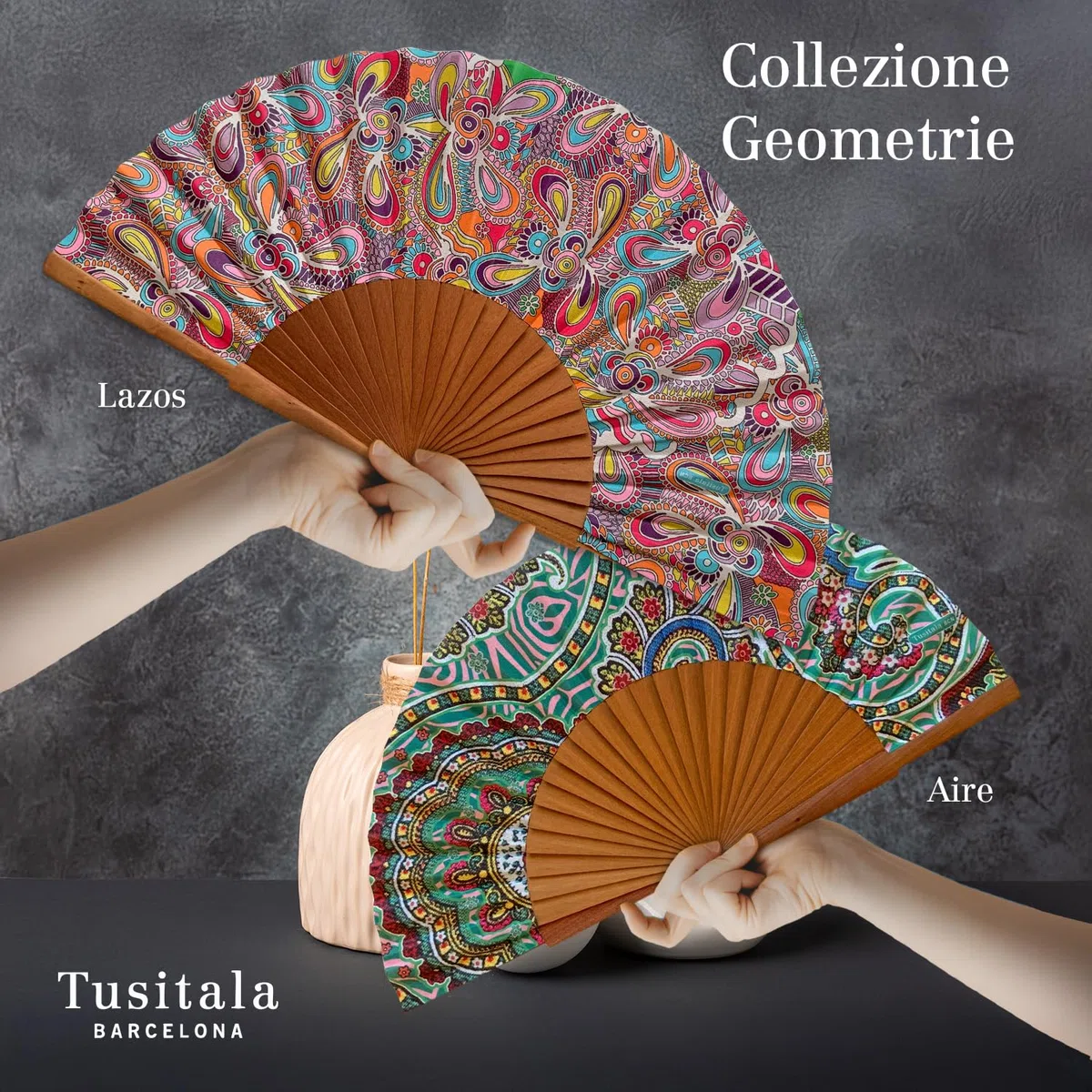 Ventaglio spagnolo Mil Rayas - Legno e cotone - 23 cm - Custodia in yute natural - Accessorio moda - Fatto a mano in Spagna - Eventi e regali - Collezione Geometrie - Tusitala Barcelona