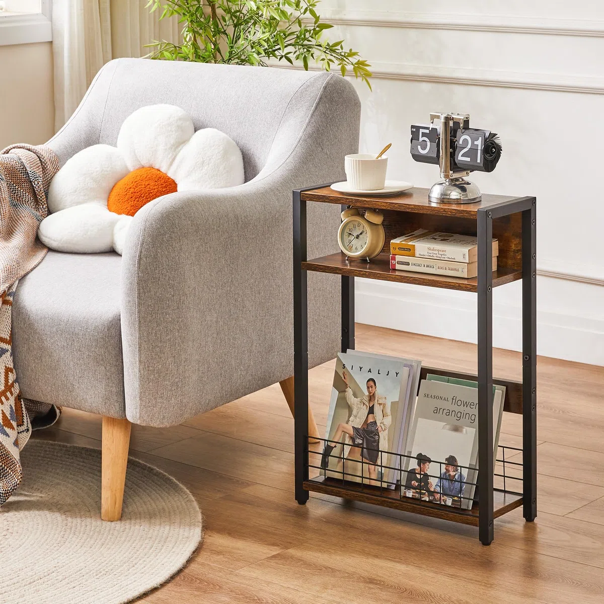 IBUYKE 3 Ripiani Tavolino Piccolo Per Piccoli Spaz,Tavolino Da Divano Con Ripiani Per Riviste,Con Ripiano Portaoggetti, Comodino Moderno Per Soggiorno Camera Balcone Cucina,Marrone TMZ001H