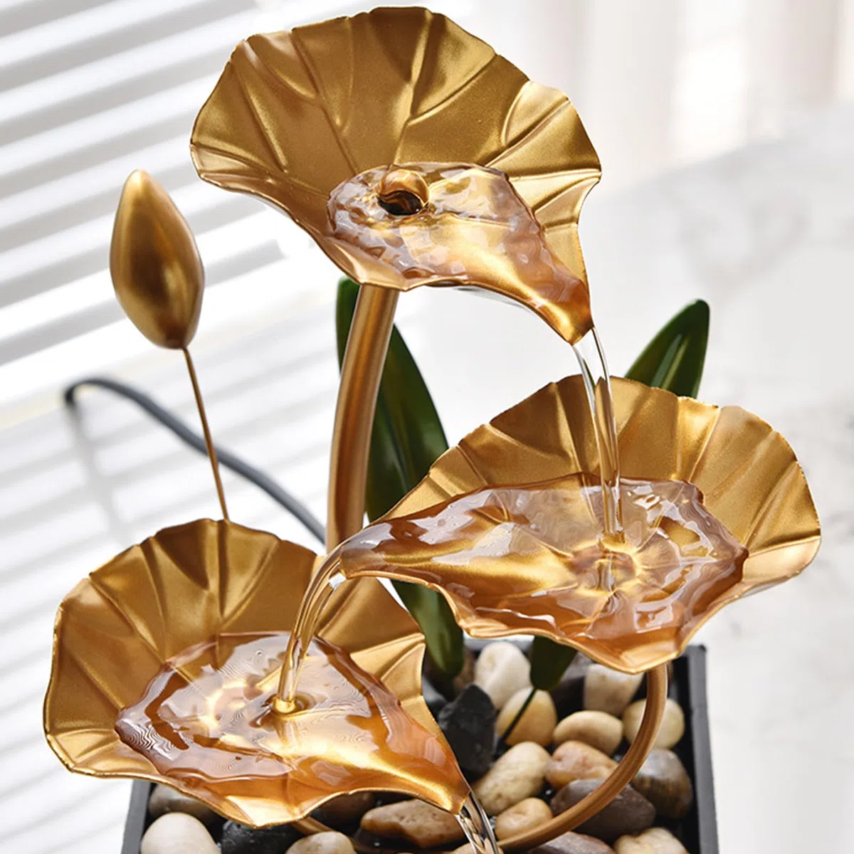 Ornamenti d'acqua correnti di fontana, fontana interna cascata natura, fontana da tavolo Zen rilassante, idea regalo, per la decorazione della casa, l'arredamento dell'ufficio, soggiorno