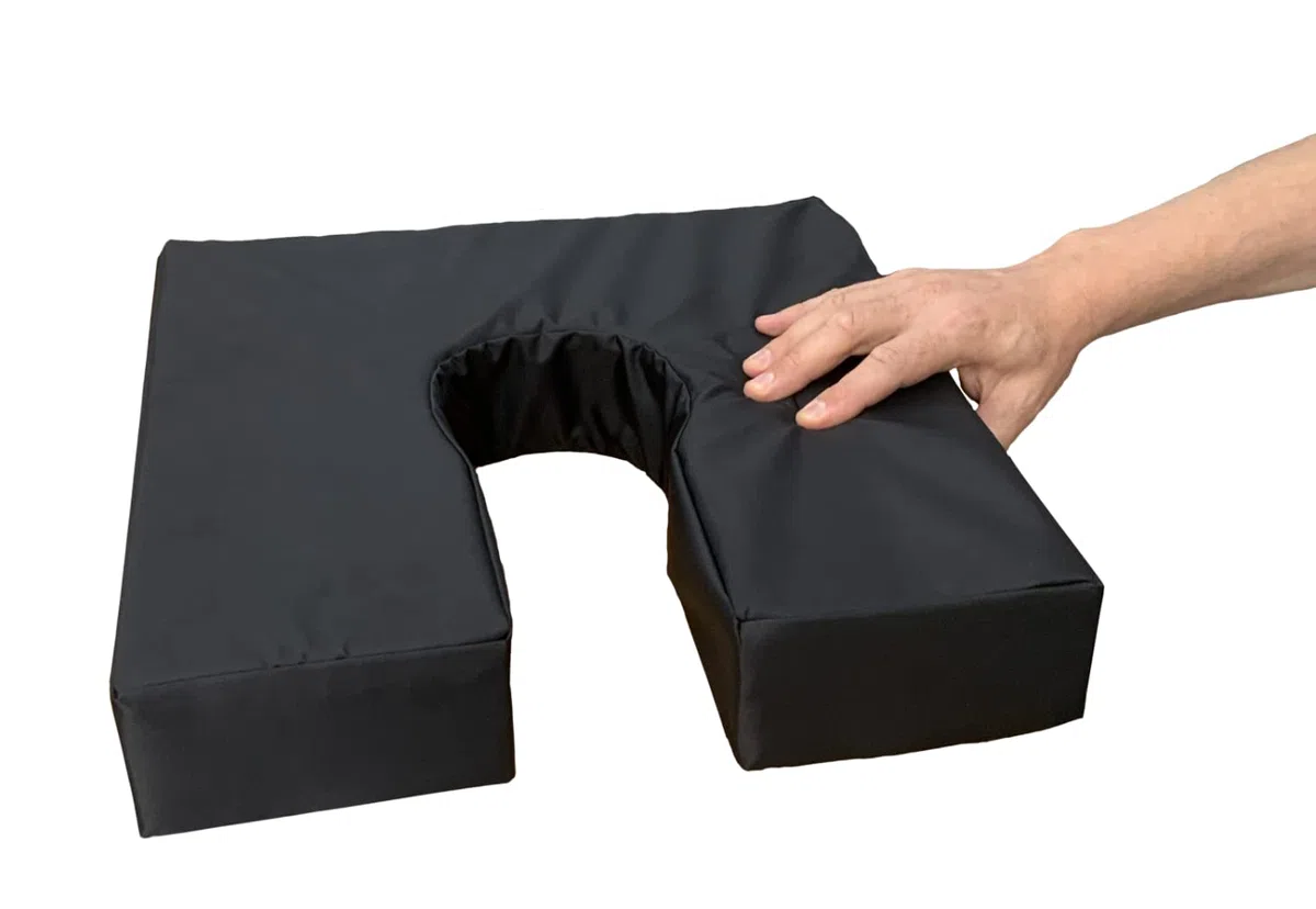 Cuscino antidecubito a ferro di cavallo, impermeabile e traspirante con schiuma anatomica HR Comfort - Cuscino per emorroidi e coccige, cuscino ortopedico