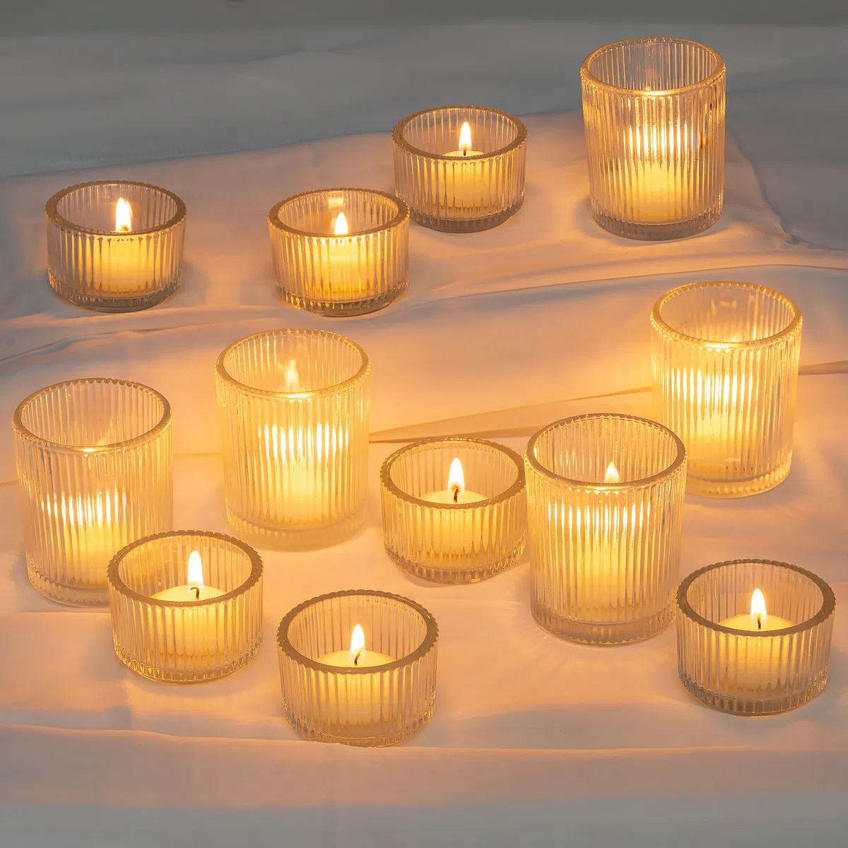 Glasseam Portacandele in Vetro, Set di 24 Portacandele Trasparenti, Portacandele Votive A Coste per La Tavola da Pranzo, Piccoli Portacandele Chic per Matrimonio, Natale E Decorazione della Casa