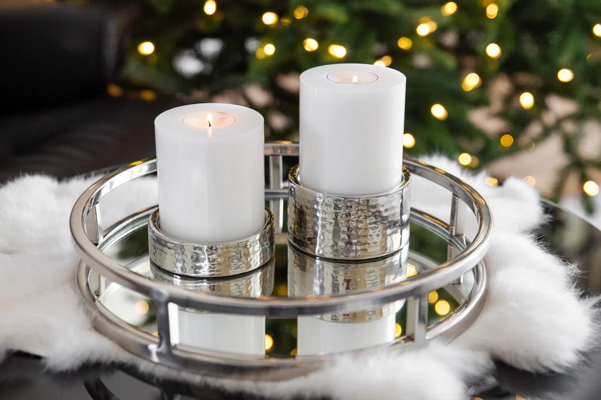 EDZARD Set di 2 portacandele Luca, in acciaio INOX martellato lucidato a specchio, diametro 11,5 cm, altezza 2,5 cm e 5 cm, per candele a colonna Ø 10 cm, ideali per la candela permanente Cornelius