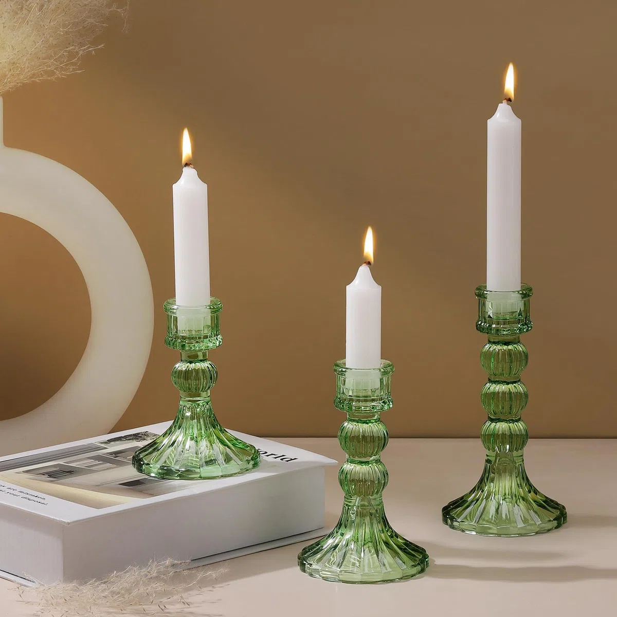 Lewondr Set di Candelabro in Vetro Trasparente, 3 Pezzi Accessori Decorazioni Tavolo Porta Candele, Candelieri con Design a Strisce Verticali per Tavolo, Casa, Matrimoni, Feste, Verde