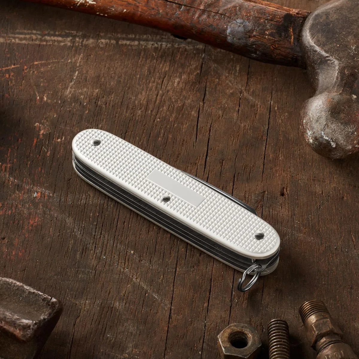 Victorinox Farmer Alox, 9 funzioni (lama grande, apriscatole, apribottiglie)