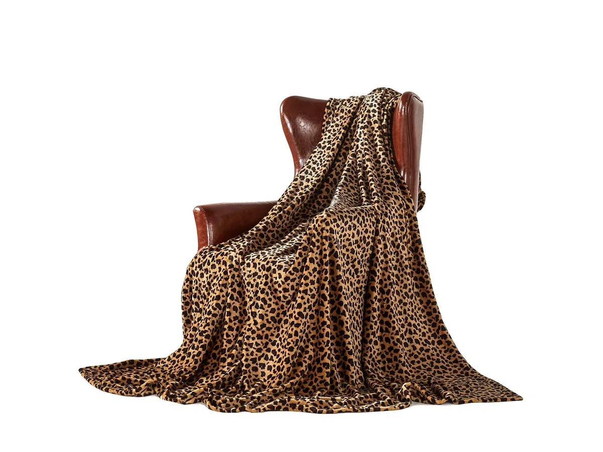 DREAMLANDING Coperta in pile per divano, letto, sedia, morbida, colorata, oversize, decorativa, ultra soffice (150 x 230 cm, ghepardo)