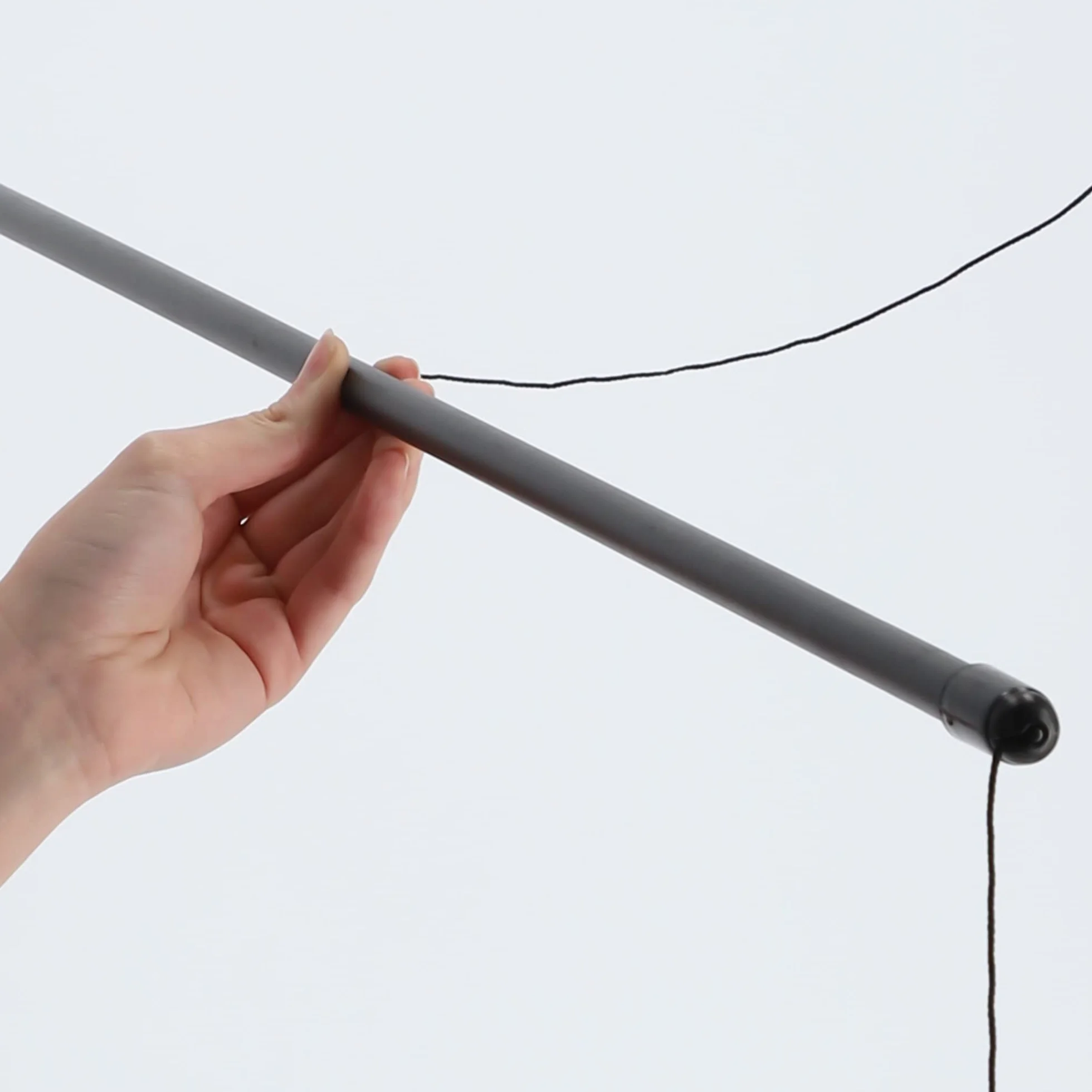 KADAX Stendibiancheria da Soffitto in Acciaio Rivestito in Polietilene, Stendino con Design Salvaspazio e Capacità di Carico di 12 kg (Nero, 6 x 110)