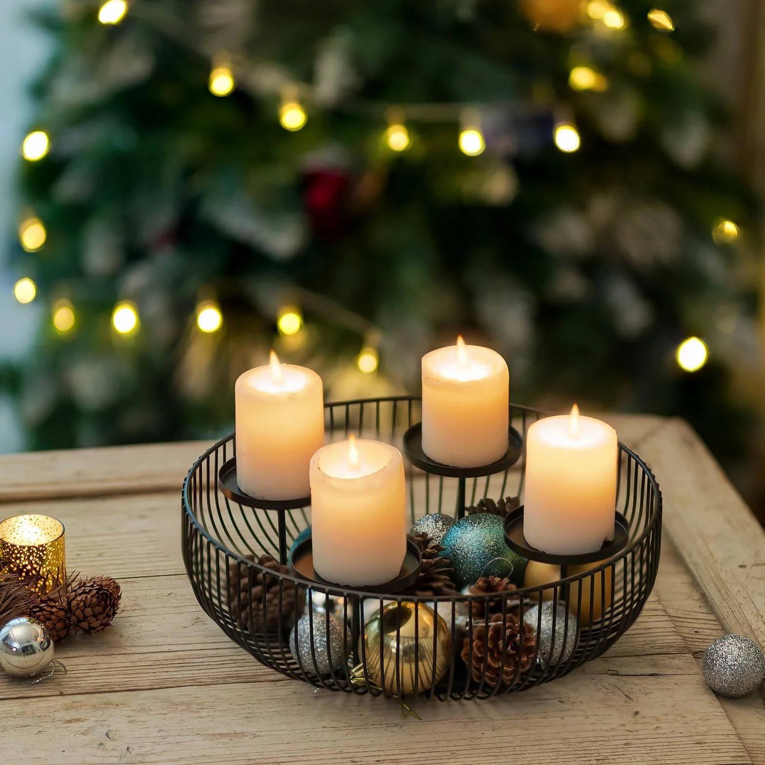 Sziqiqi Portacandele Corona Avvento Moderna Metallo, Black Advent Arrangement Advent per 4 Candele a Colonna, Candelabri Corona d'Avvento Rotonda per Decorazione Natalizia Avvento