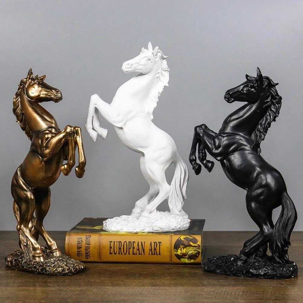 LEPENDOR Statua in resina di cavallo in piedi per la decorazione domestica Scultura di ornamento animale Allevamento Figurina di arte del cavallo Scultura decorativa - Nero