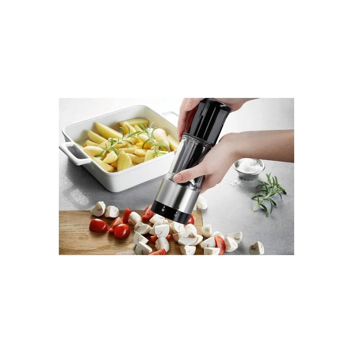 Gefu, tritatutto 13421 Flexicut per verdure e frutta, in acciaio inox con inserto per centrare il prodotto