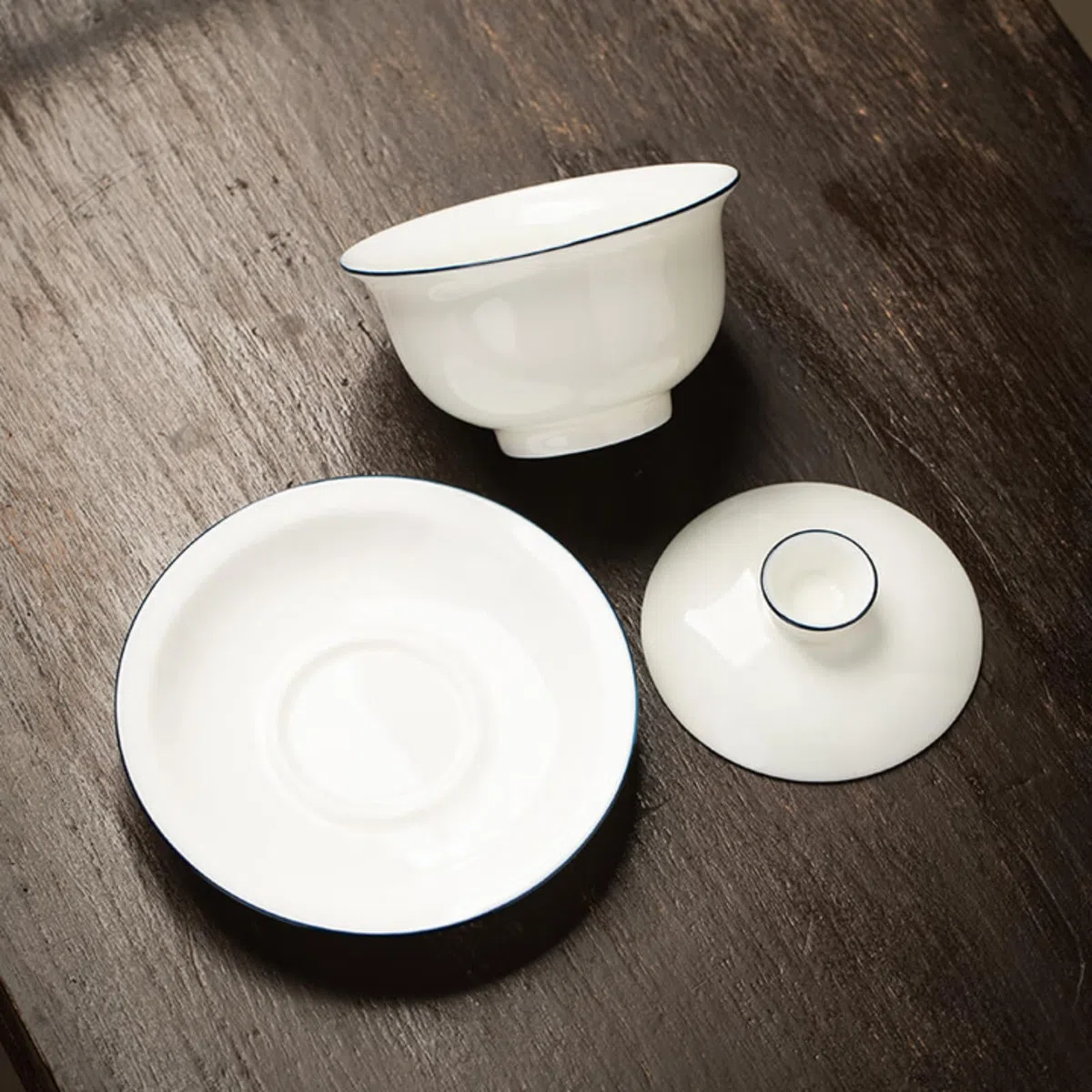 Mutton-fat Jade Ceramics Blue Hook Edge Gaiwan, 210ml 7 oz, porcellana bianca Tea Set