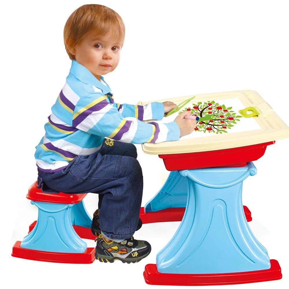 BAKAJI Banco Scuola per Bambini Scrivania Celeste con Sedia Dotato di Piano da Lavoro Ribaltabile e Vano Porta Oggetti Dimensione 38,5 x 46,5 x 43 cm