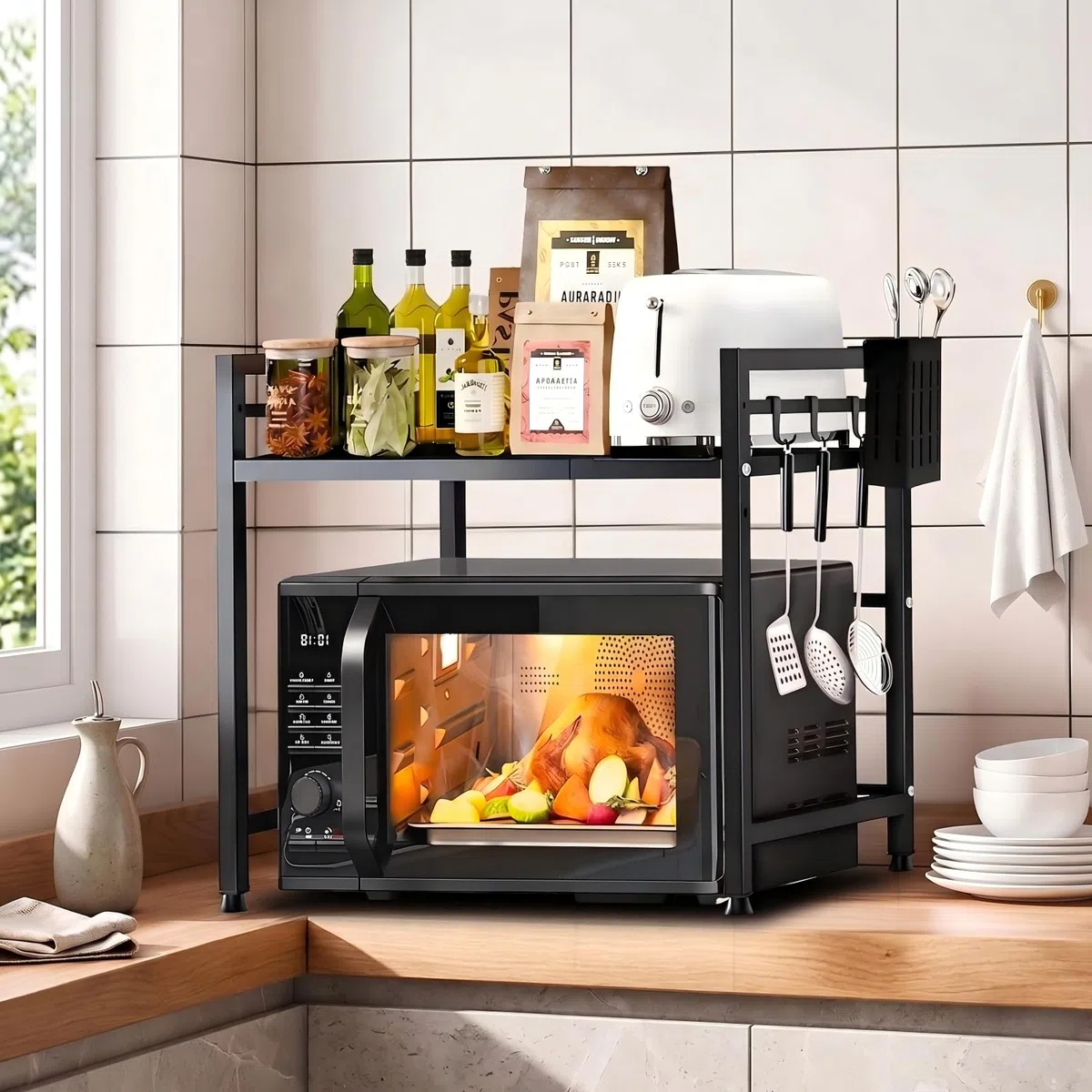 Mensola Microonde, Scaffale da Cucina Estensibile, Supporto Microonde Salvaspazio, Ripiano per Microonde con 6 Ganci 1 Porta Utensili da Cucina, Mobiletto Cucina Microonde Nero