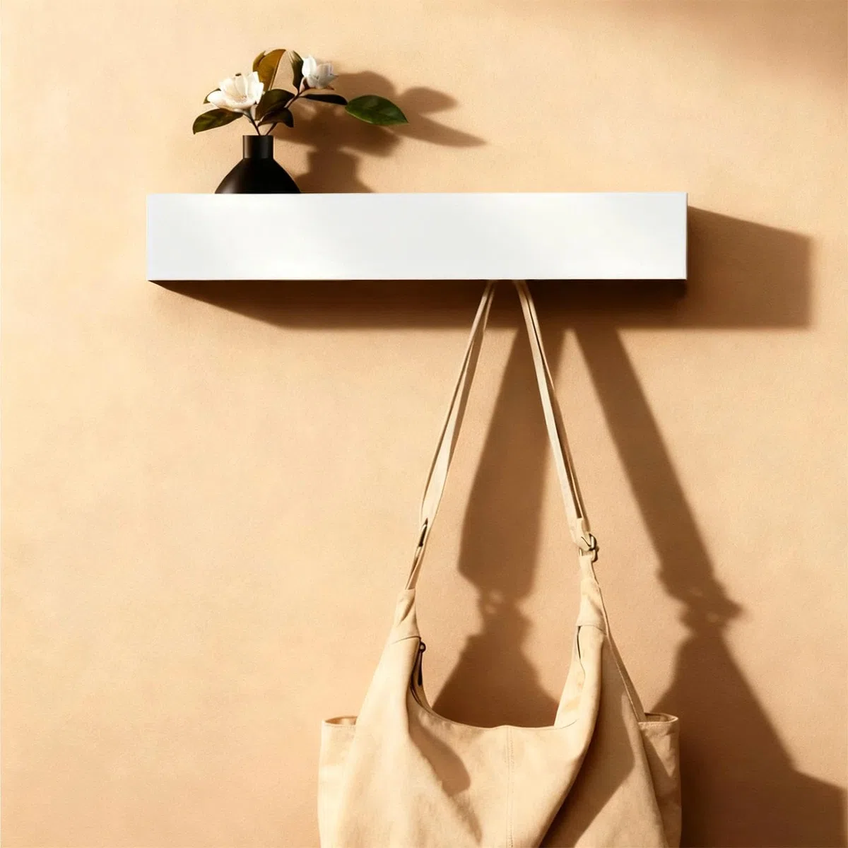 43,5cm Attaccapanni da Parete con Mensola, 5 Ganci Nascosti, Appendiabiti in Legno e Metallo, Ganci Discreti per Ingresso, Camera da Letto, Bagno e Soggiorno, Appendivestiario Bianco
