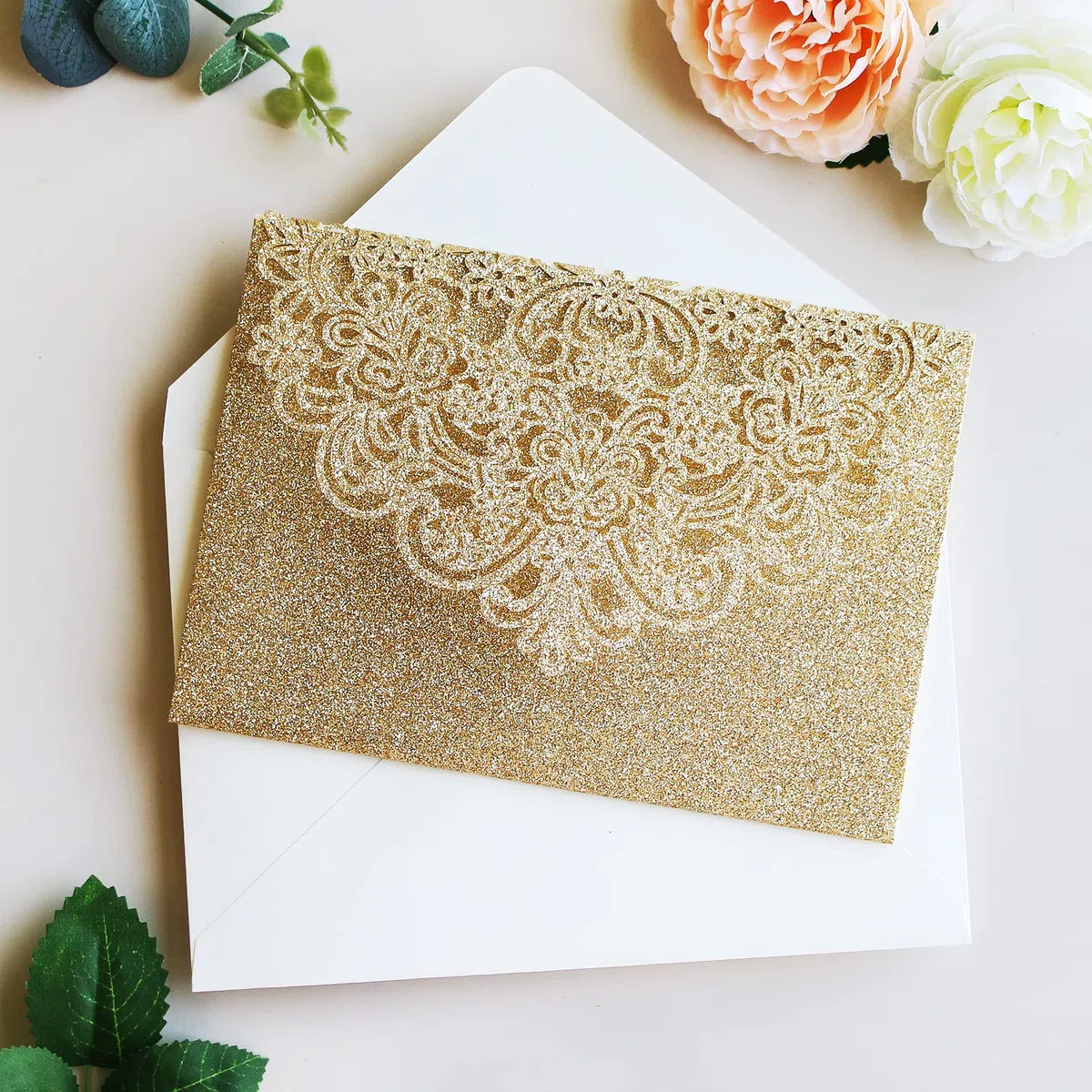 Hosmsua 20pz Oro Glitter Invito di Nozze, Triplo Piegamento Taglio Laser Flora Biglietto d'invito con Cartolina di Conferma e Buste per Matrimonio e Anniversario, Compleanno