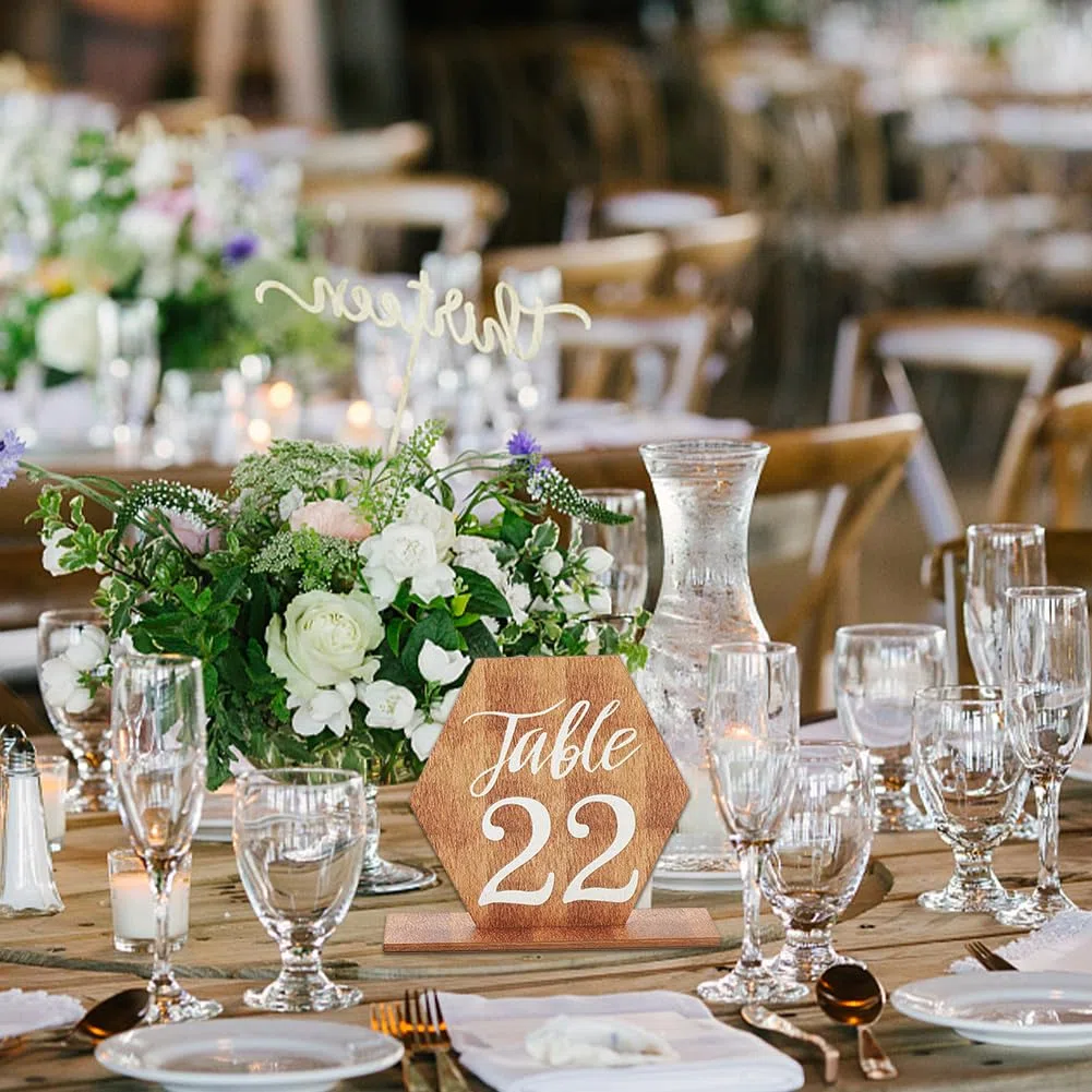 PH PandaHall 25Set Numeri Da Tavolo con Base in Legno Numeri Da Tavolo per Ricevimento di Nozze Esagonali Centrotavola per Matrimonio Autoportanti per Banchetti Ristorante Decorazioni Estivi 8.4x8.4cm