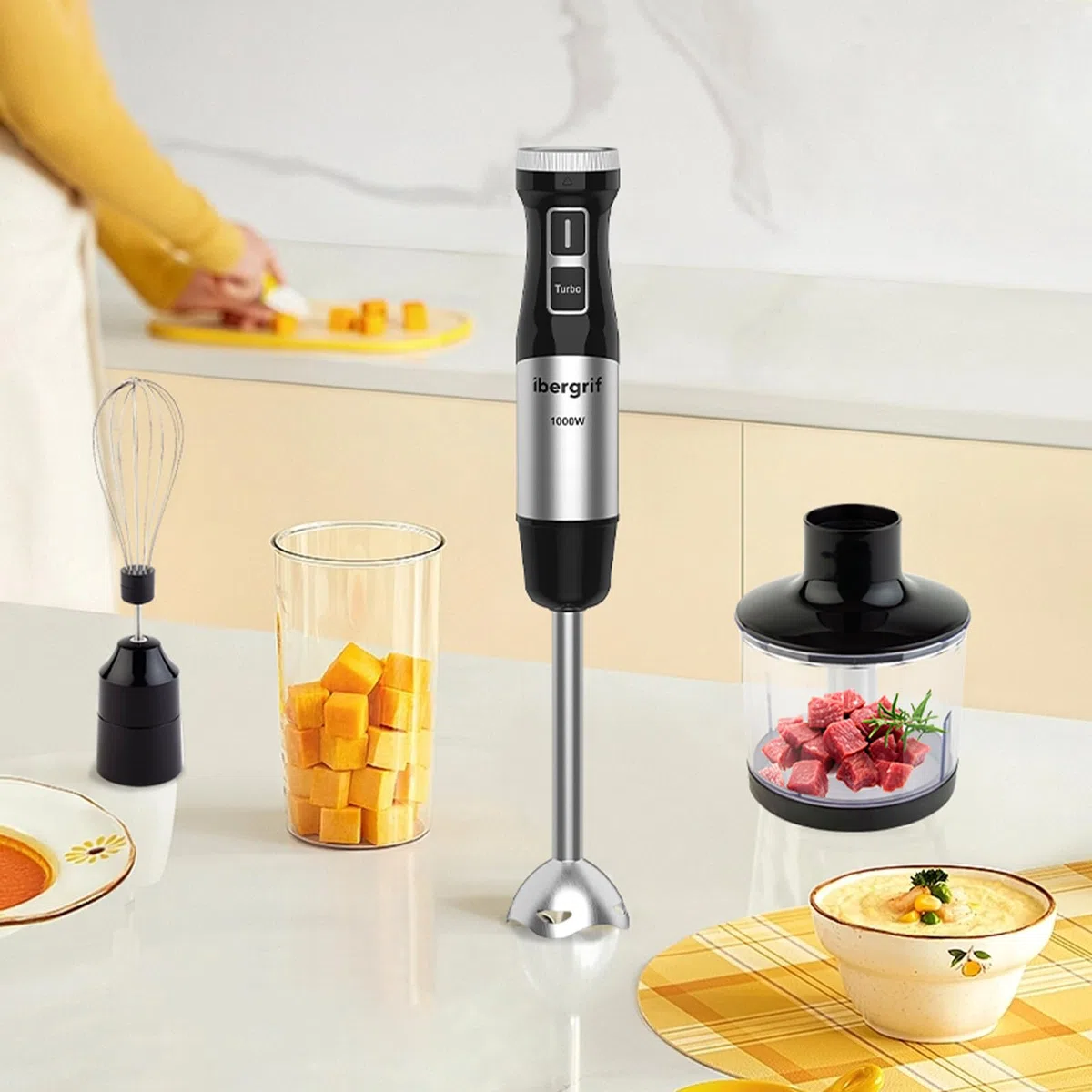 Ibergrif Frullatore a Immersione 1000W 4-in-1 in Acciaio Inox con Regolazione Continua della Velocità e Pulsante Turbo, Minipimer Immersione Set con Tritatutto 500ml, Bicchiere Dosatore 600ml, Frusta