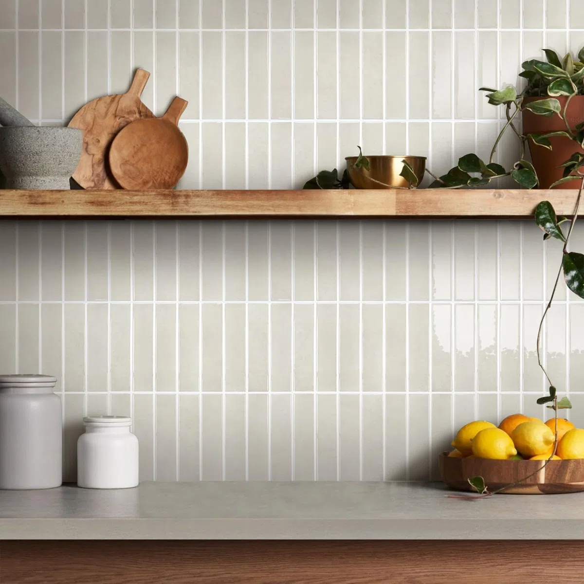 COMSTICKC Piastrelle Adesive Cucina Bagno Beige - Mattonelle Adesive Bagno, 10 Pezzi Murali 3D Autoadesivo Cucina Decorativi con Addensato Bianco Sporco, Impermeabili e Facili da Pulire(30,5x30,5cm)