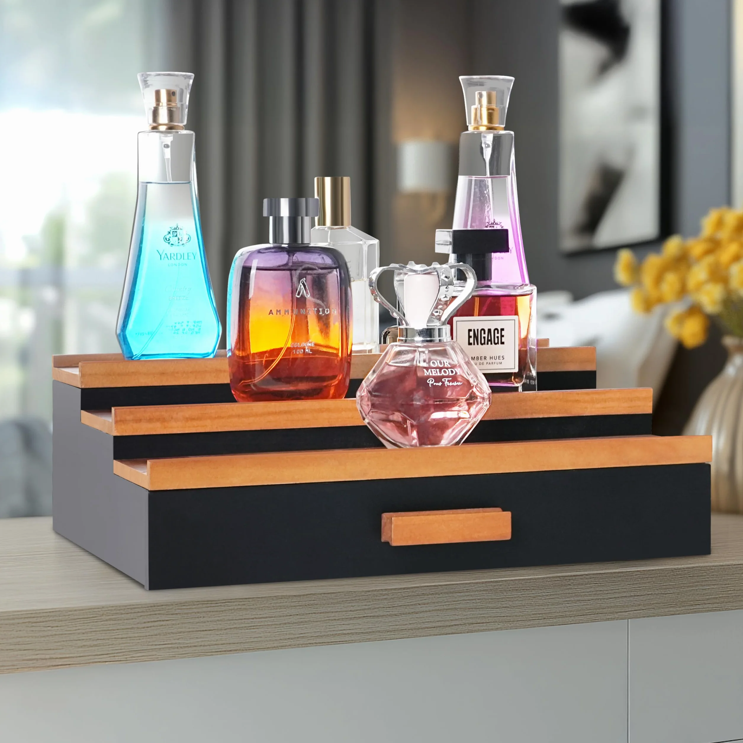 Winter Shore Porta Profumi a Scaletta in Legno - Espositore Profumi con Cassetto Estraibile - Espositore Profumi per Uomo - Organizer a 3 Ripiani in Legno per Comò - Espositore da Banco