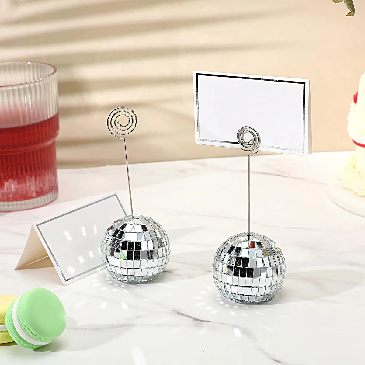 60 segnaposto argentati a forma di palla da discoteca, con filo a spirale, segnaposto per foto, centrotavola da discoteca, decorazione per menù, matrimoni, feste di compleanno, 5 cm