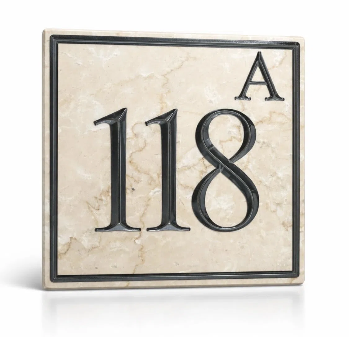 Numero civico in Marmo, Personalizzabile, Prodotto artigianale, Targhetta civico personalizzata, Targa incisa artigianalmente per Esterno