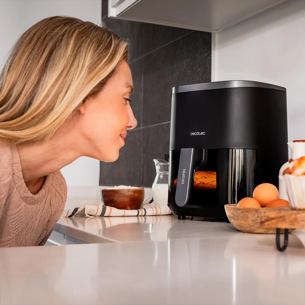 Cecotec Friggitrice ad Aria Cecofry Fantastik Window 4000. Air Fryer Air Fryer. 1400 W, Capacità 4 L, 9 Menu, Controllo Tattile, Tecnologia Perfectcoo, Tempo Regolabile 80-200ºc, 0-60 Minuti