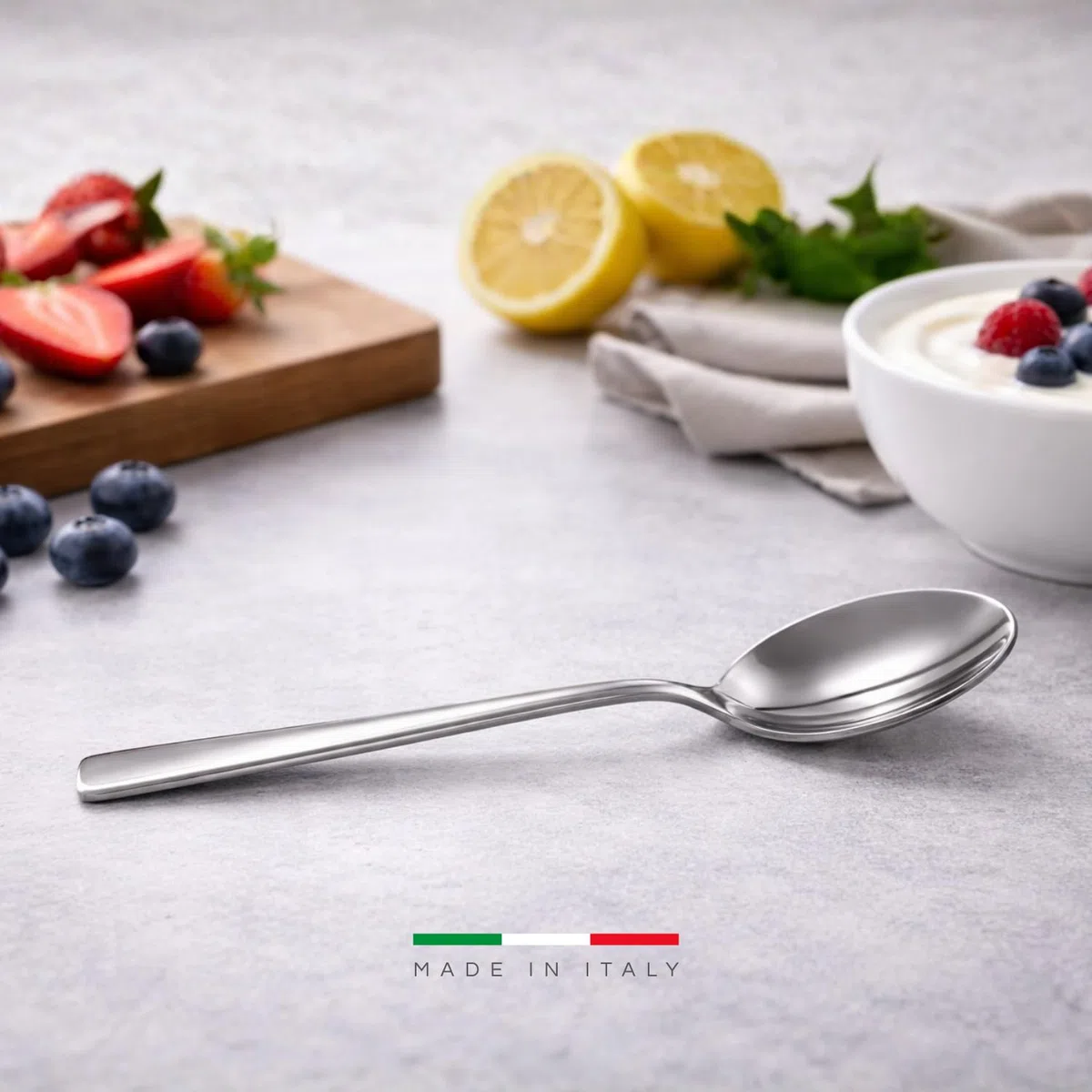Paluplus Set 24 Cucchiaio in Acciaio Inox, Lunghezza 20,5 cm, Posate con finitura lucida, Design elegante, Lavabili in Lavastoviglie, per Casa, Cucina e Ristoranti Hotel, Made Italy -301M