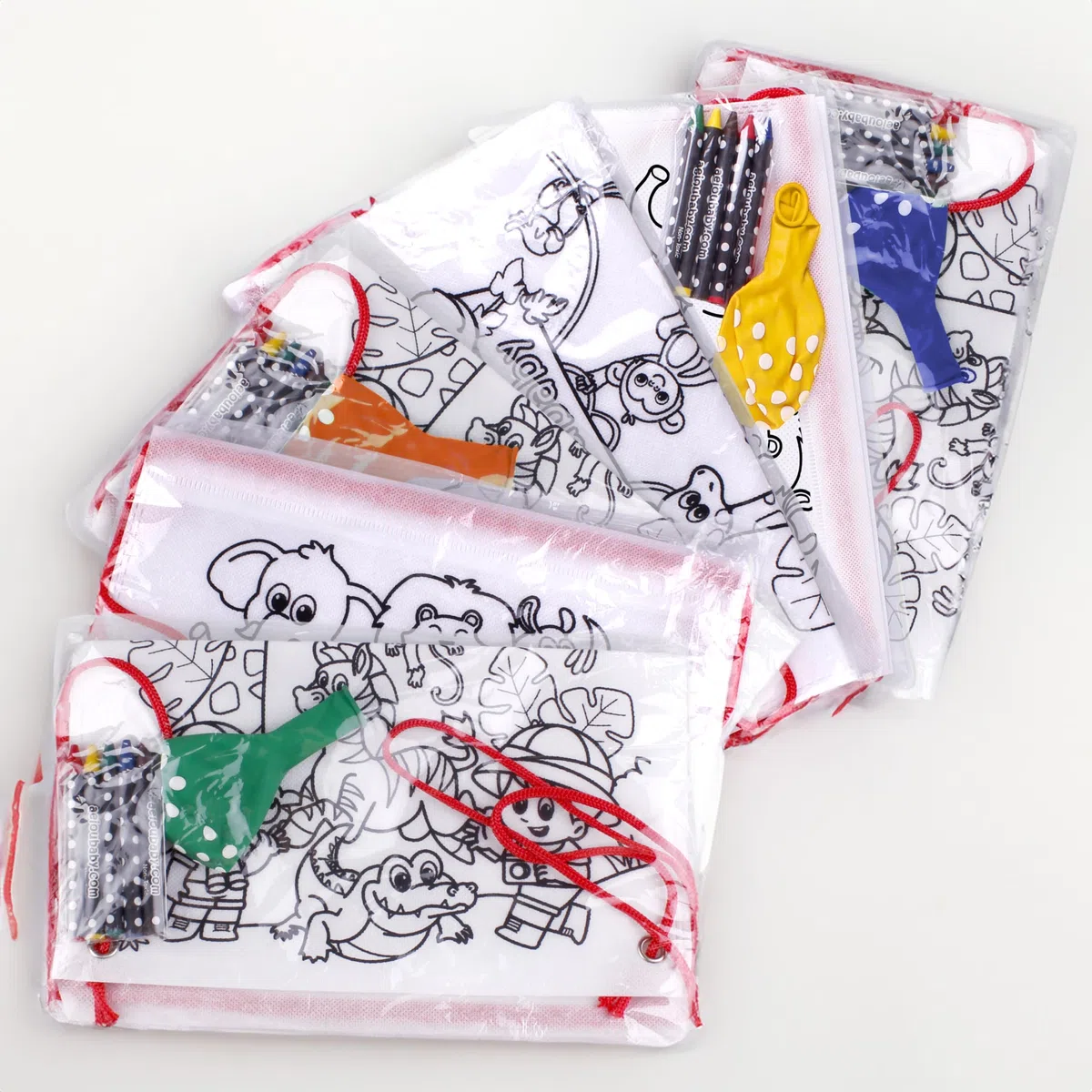 aeioubaby.com 25 Zainetti da Colorare + Borsa Riutilizzabile | 25 Bustine singole con 5 Colori a Cera e un Palloncino | Regalo per bambini per le feste e i compleanni (Animali)