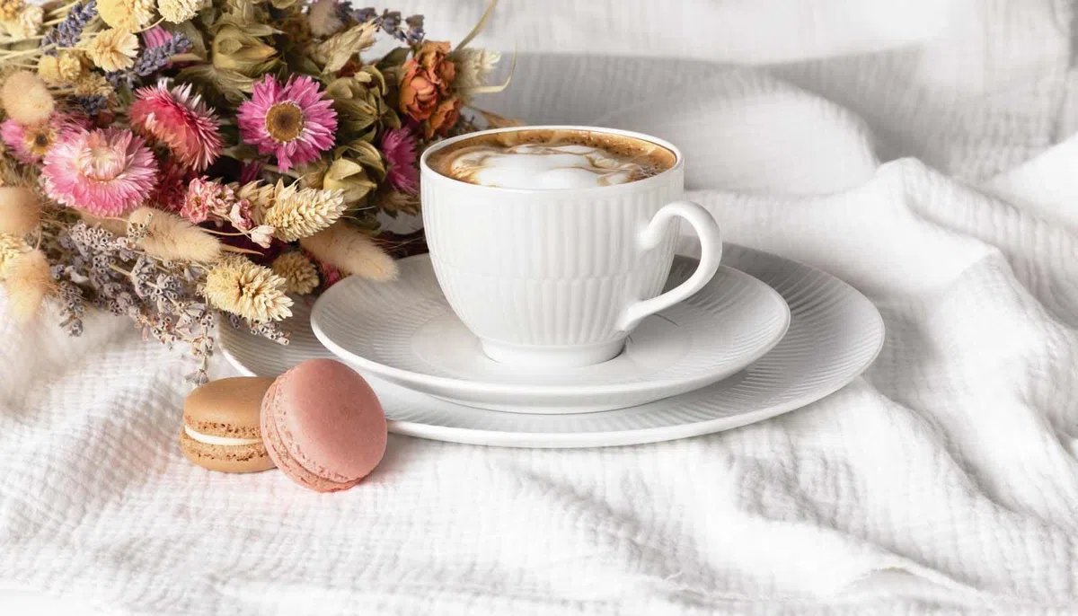 Seltmann Weiden Amina Seladon - Set di 6 piattini da 16 cm, rotondi, con motivo in rilievo, adatti per tazze da caffè e tè, lavabili in lavastoviglie e microonde, in porcellana, colore: verde