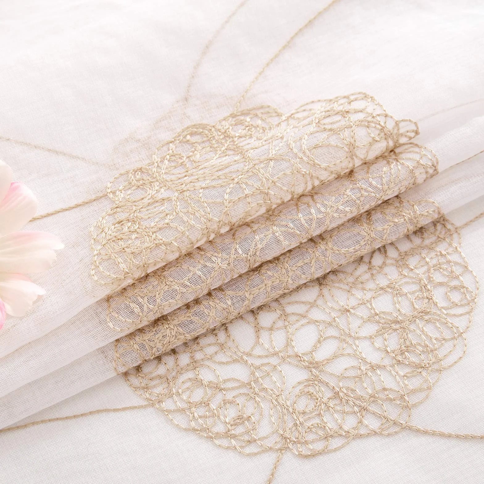 MIULEE Tenda per Camera da Letto, Tende Voile con Oro Ricamata Motivo, Tende Bianche Trasparenti con Occhielli, Tenda Finestra Interni per Casa Soggiorno e Salotto 2 Pezzi,2xL 140 x A 245 cm