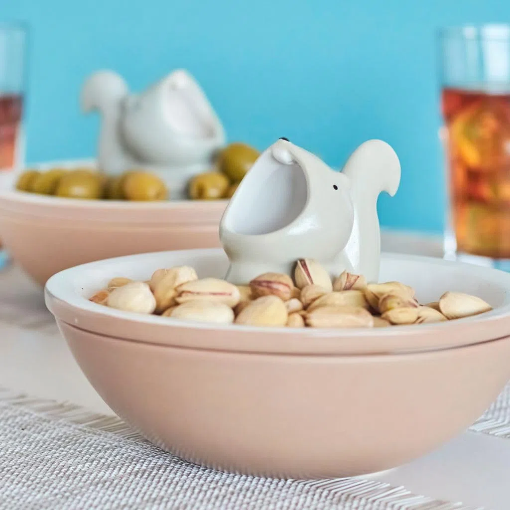 Balvi Vassoio Snack Hungry Squirrel Due-in-Uno Snack Ciotola con vano Interno per gusci di Noci o OSS