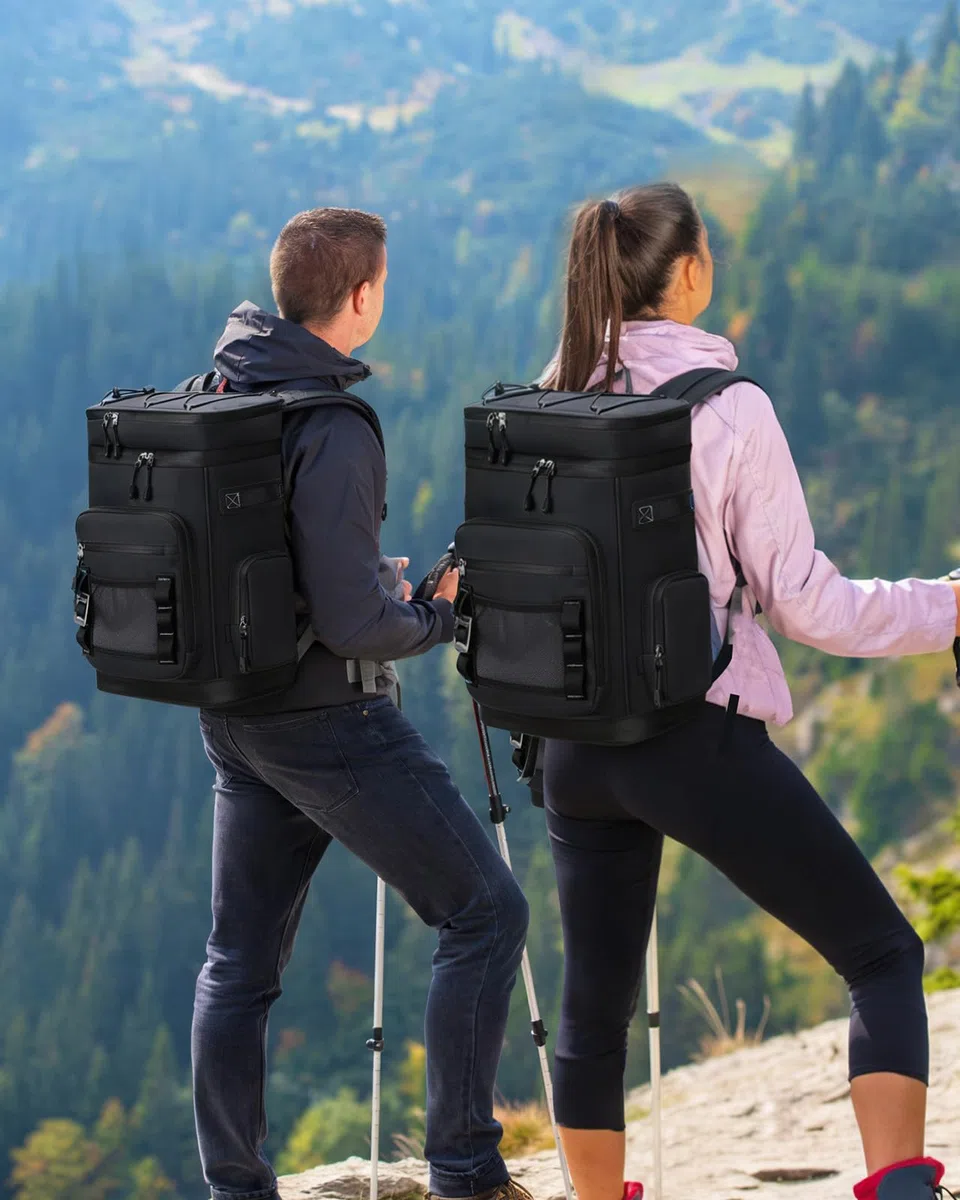 Zaino Termico Frigo 30L, Borsa Termica Porta Pranzo Borsa Frigo Isoterma Impermeabile e Mantenere Alimenti Caldi o Freddi per Spiaggia, Campeggio, Picnic, Barbecue, Eventi - Nero