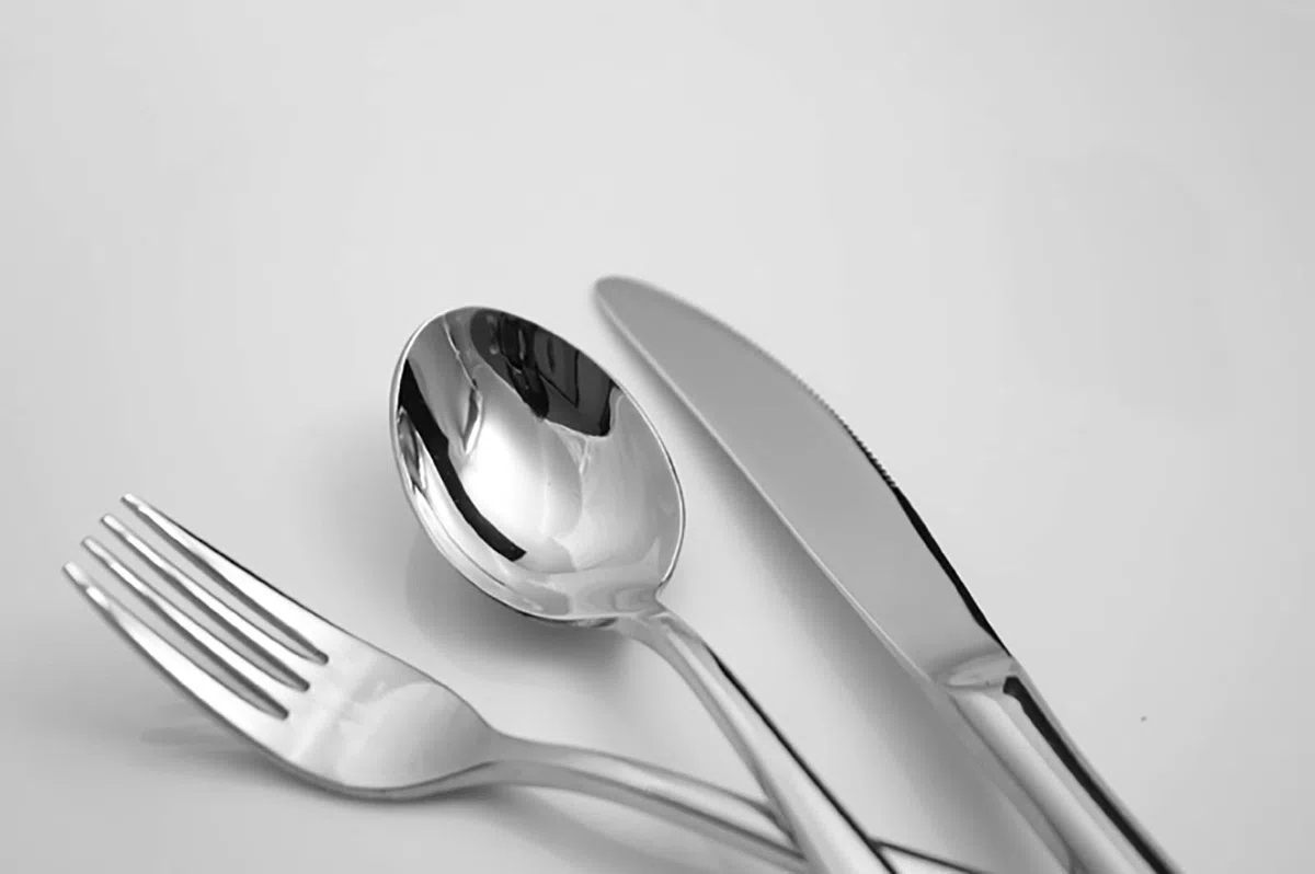 VANRA Set di posate per bambini 3 pezzi in acciaio inox 18/10 Set di posate per bambini Set di posate in argento Utensili per la cena per bambini (finitura cromata) (Forchetta Cucchiaio Coltello)