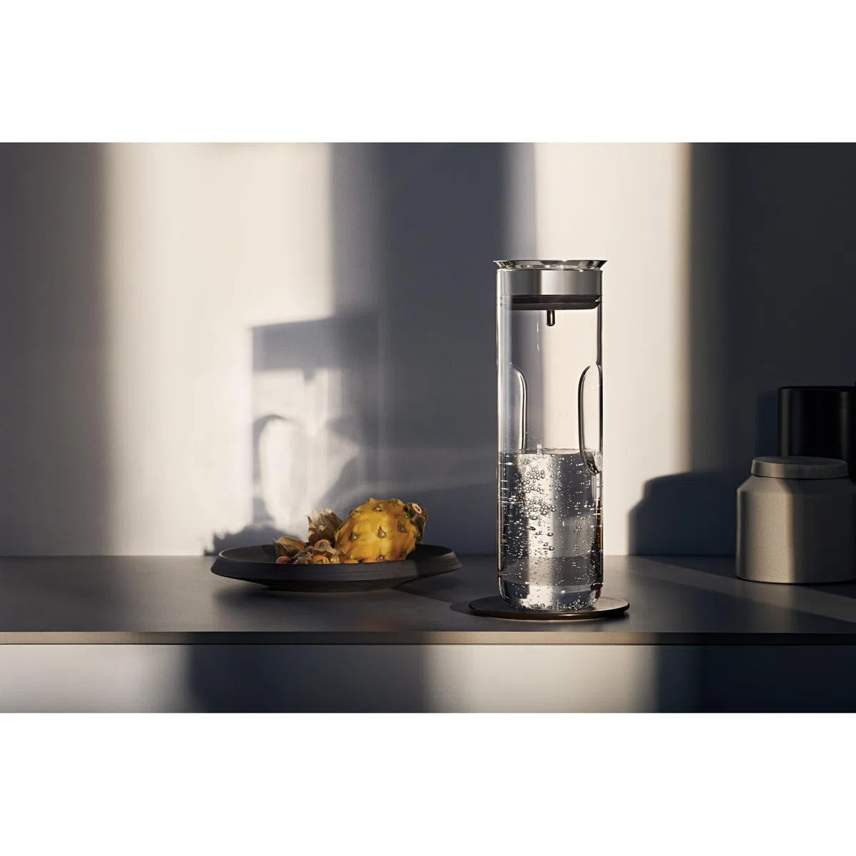 WMF Motion - Caraffa per acqua, 1,25 l, altezza 29 cm, coperchio in silicone, chiusura a scatto, impugnatura, lavabile in lavastoviglie