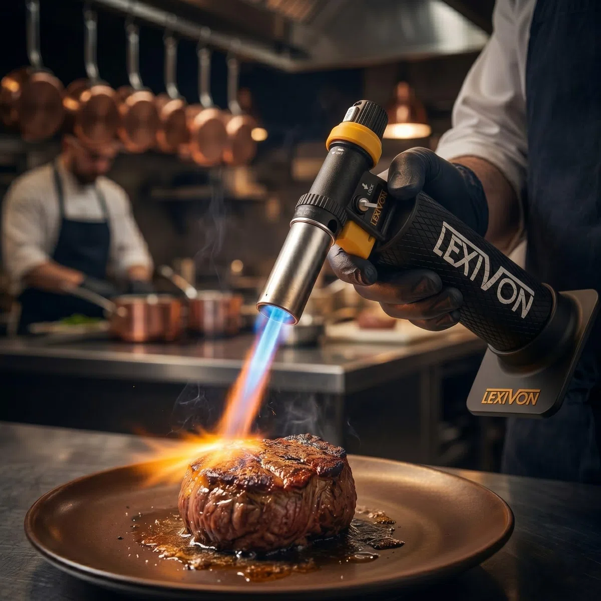 LEXIVON Torcia a Gas Butano, Accendino Ricaricabile Professionale con Fiamma Regolabile e Serbatoio in Alluminio di Qualità Professionale | Ideale per Saldatura e Uso in Cucina (LX-761)