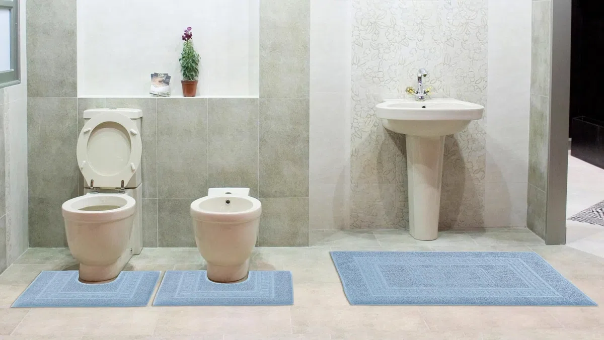 CASA TESSILE Torino Set 3 tappeti Bagno in Spugna, 1 cm 60X90 + 2 Girowater cm 60x45 - Azzurro