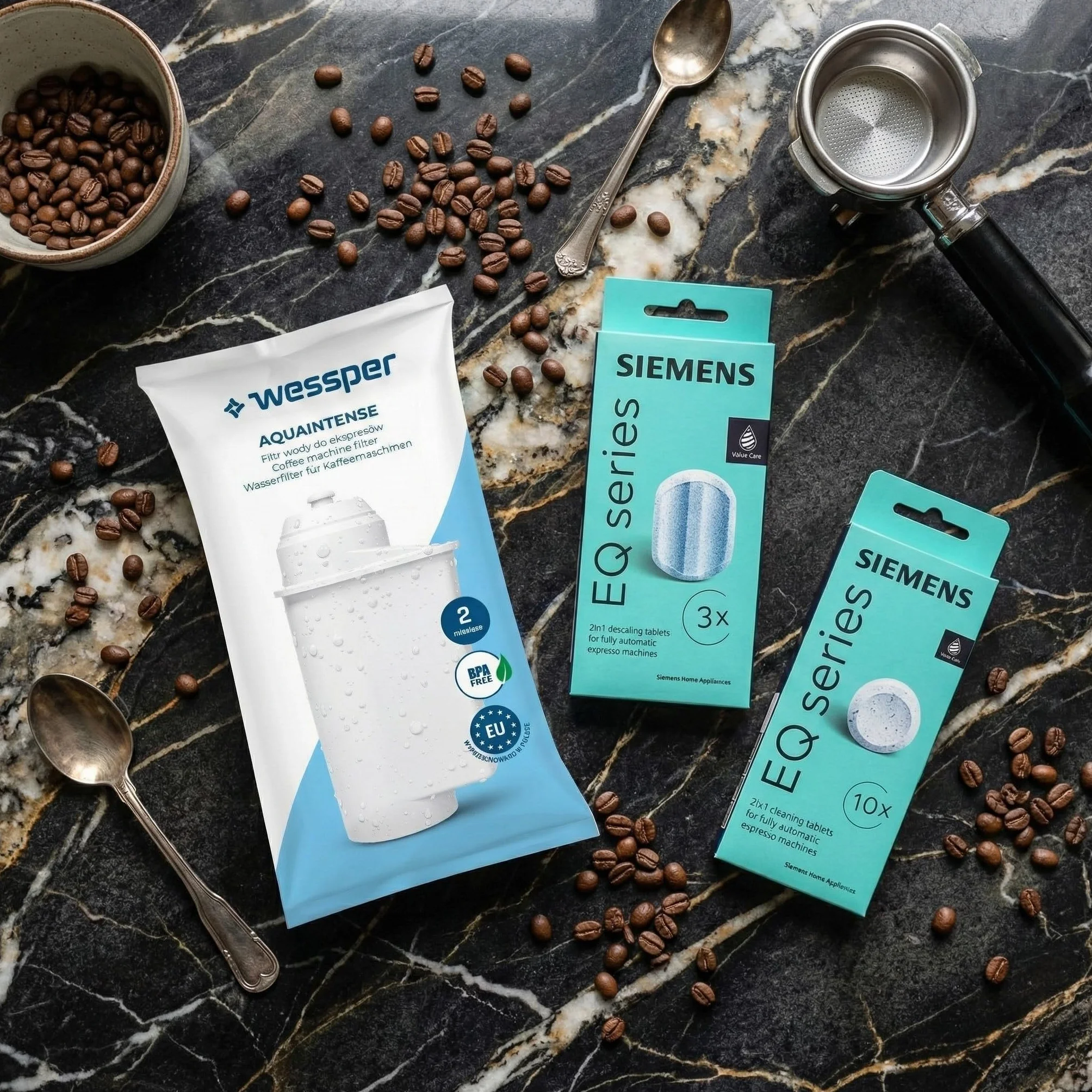 Set di Manutenzione per Macchine da Caffè Siemens serie EQ, Pastiglie detergenti (10 pezzi), decalcificante 2in1 (3 pezzi) e 2 filtri AquaIntense, Compatibile con Siemens Bosch TZ70003 TZ80001 TZ80002