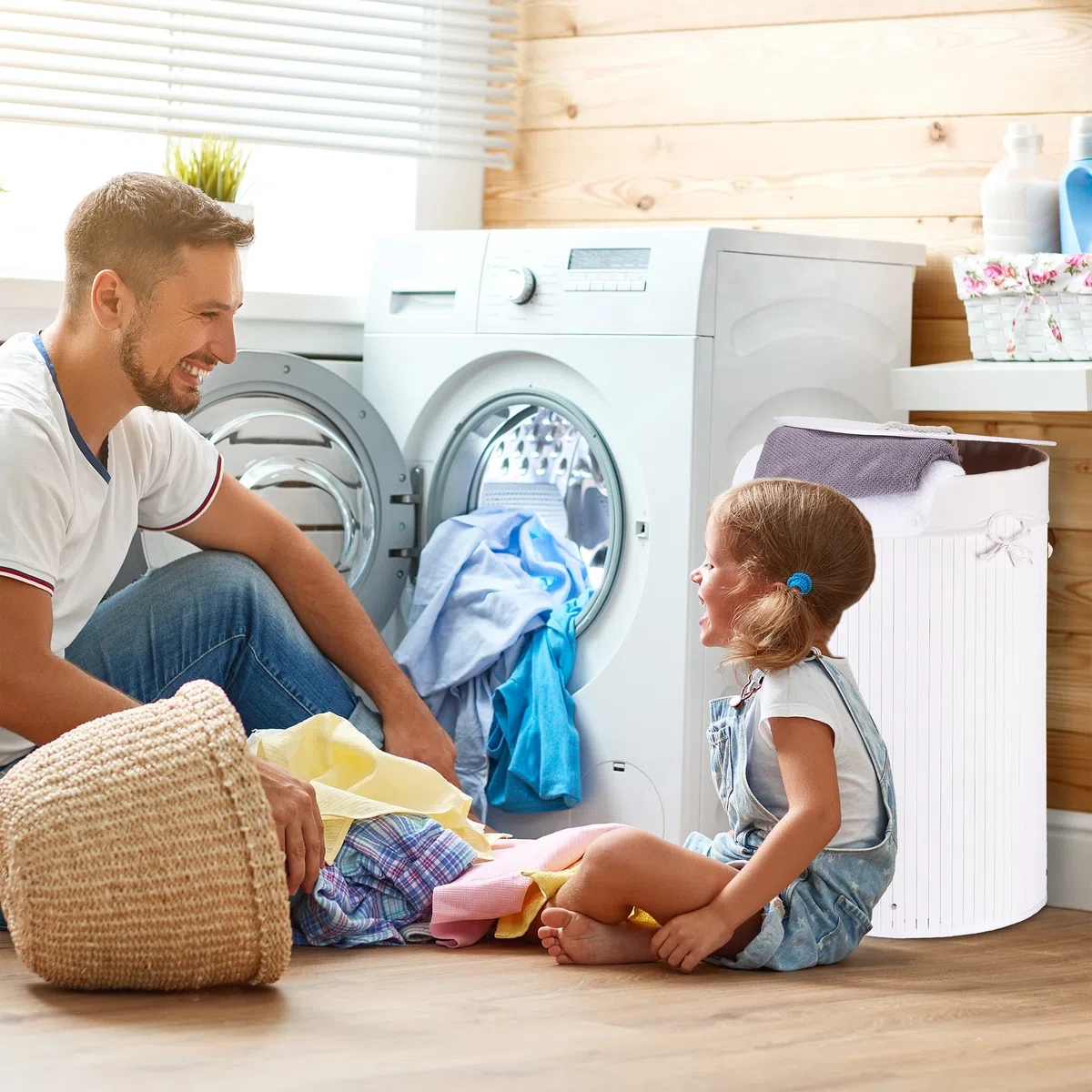 Relaxdays Cesto Portabiancheria, Rotondo, Pieghevole, 70 L di Volume, Coperchio e Sacco di Cotone, Ø 41 cm, Bianco
