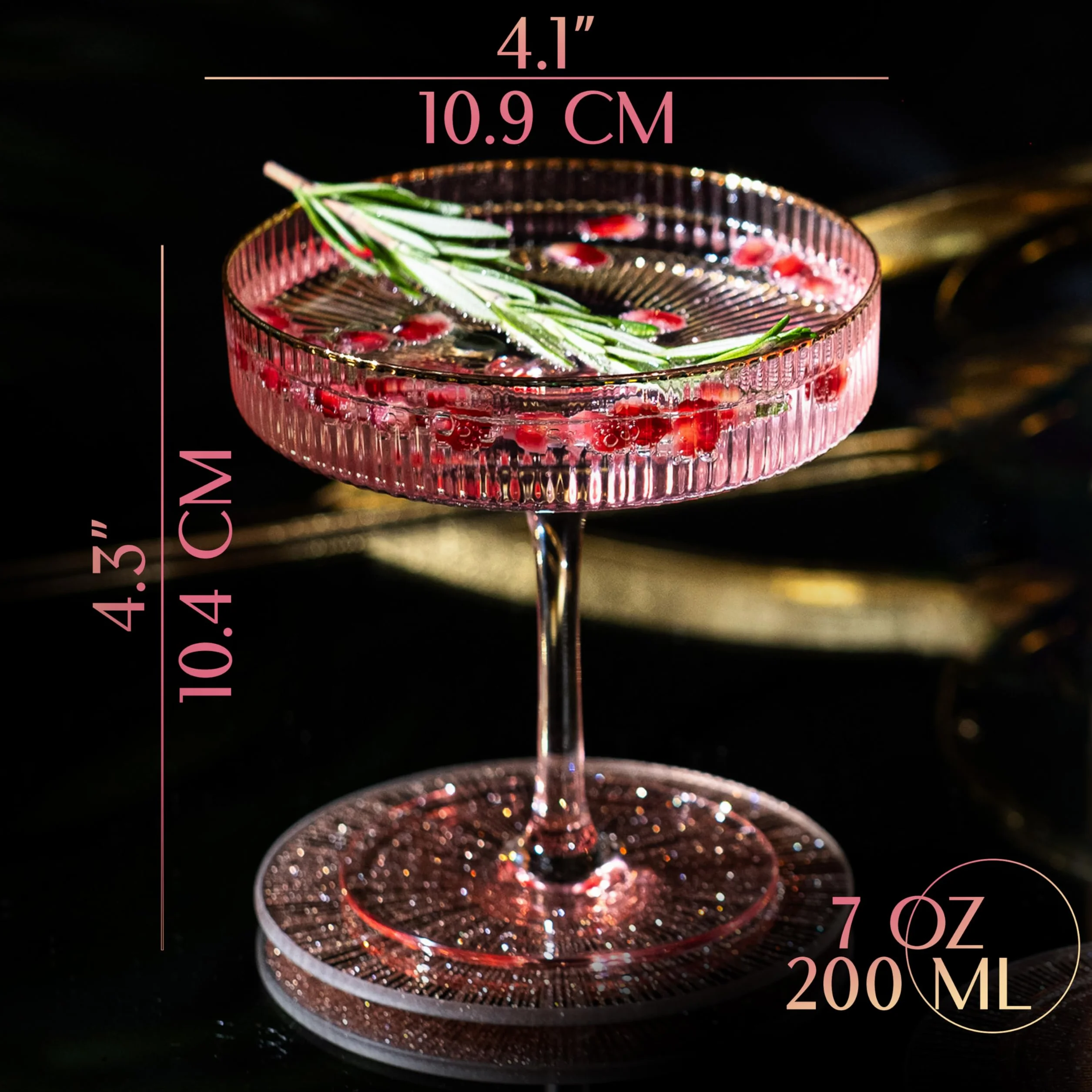 Set di bicchieri da cocktail vintage in stile Art Deco con nervature in delicato rosa con bordo dorato | Set di 4 | Bicchieri da 200 ml per cocktail di champagne, espresso martini, cosmopolitan