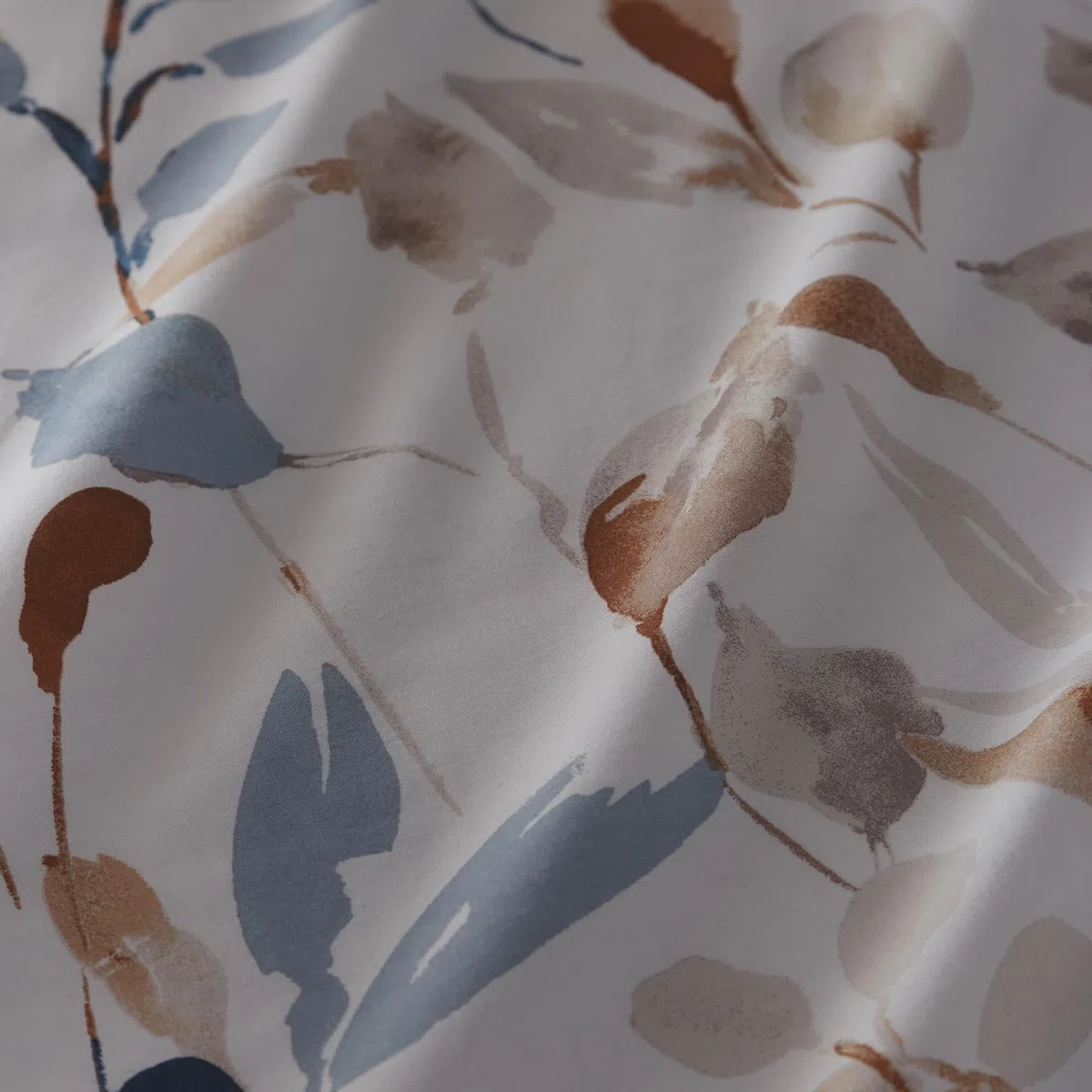 Drift Home - Copripiumino ecologico floreale foglia - Letto matrimoniale (200 x 200 cm) - Design reversibile - Cotone riciclato sostenibile (BCI) - 2 federe - Blu/Naturale con foglia